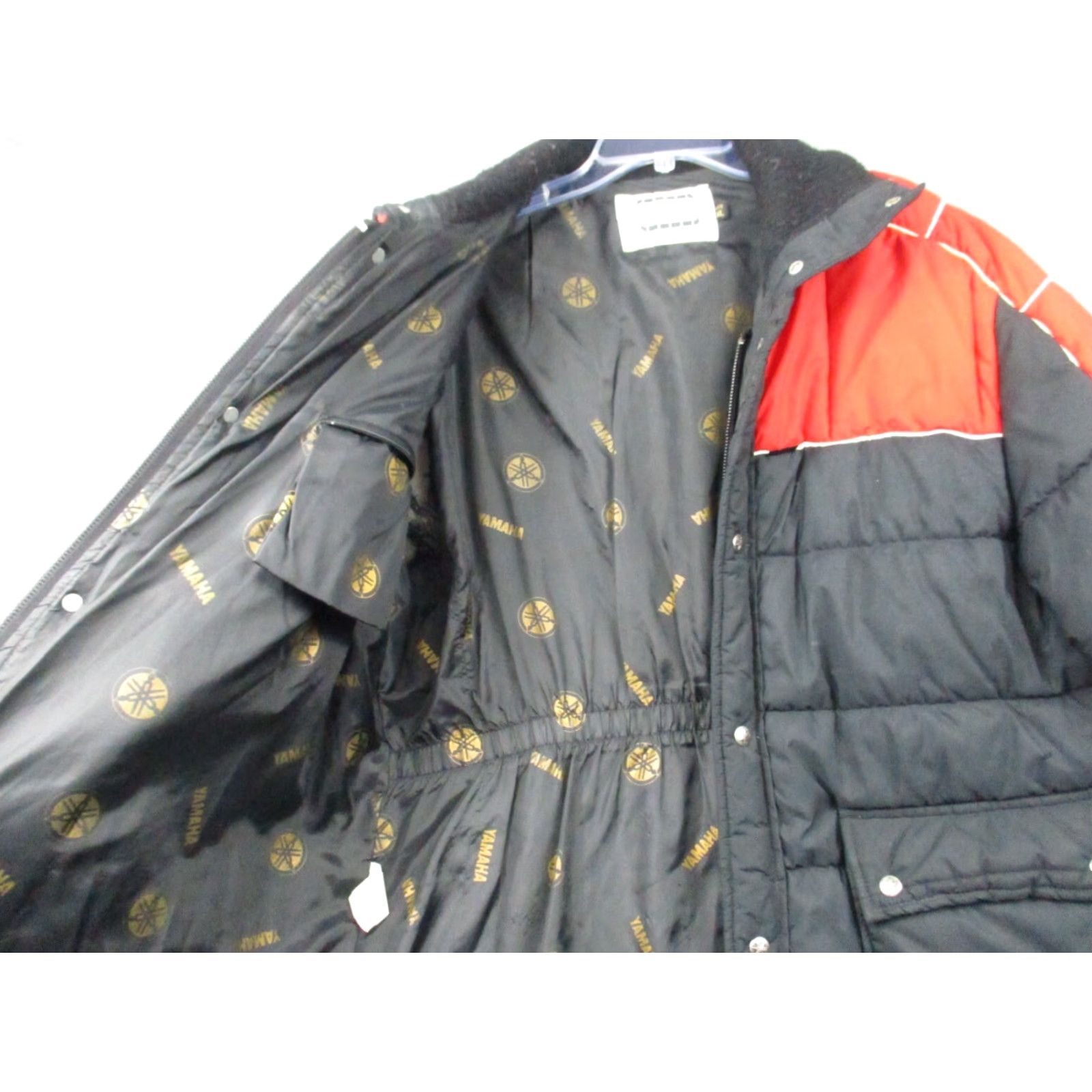 Vintage VINTAGE Yamaha Racing Jacket XL Adult Puffer Black Red USA 80s Geometric Pockets Men USA Jacket Size US XL / EU 56 / 4 - 6 Thumbnail