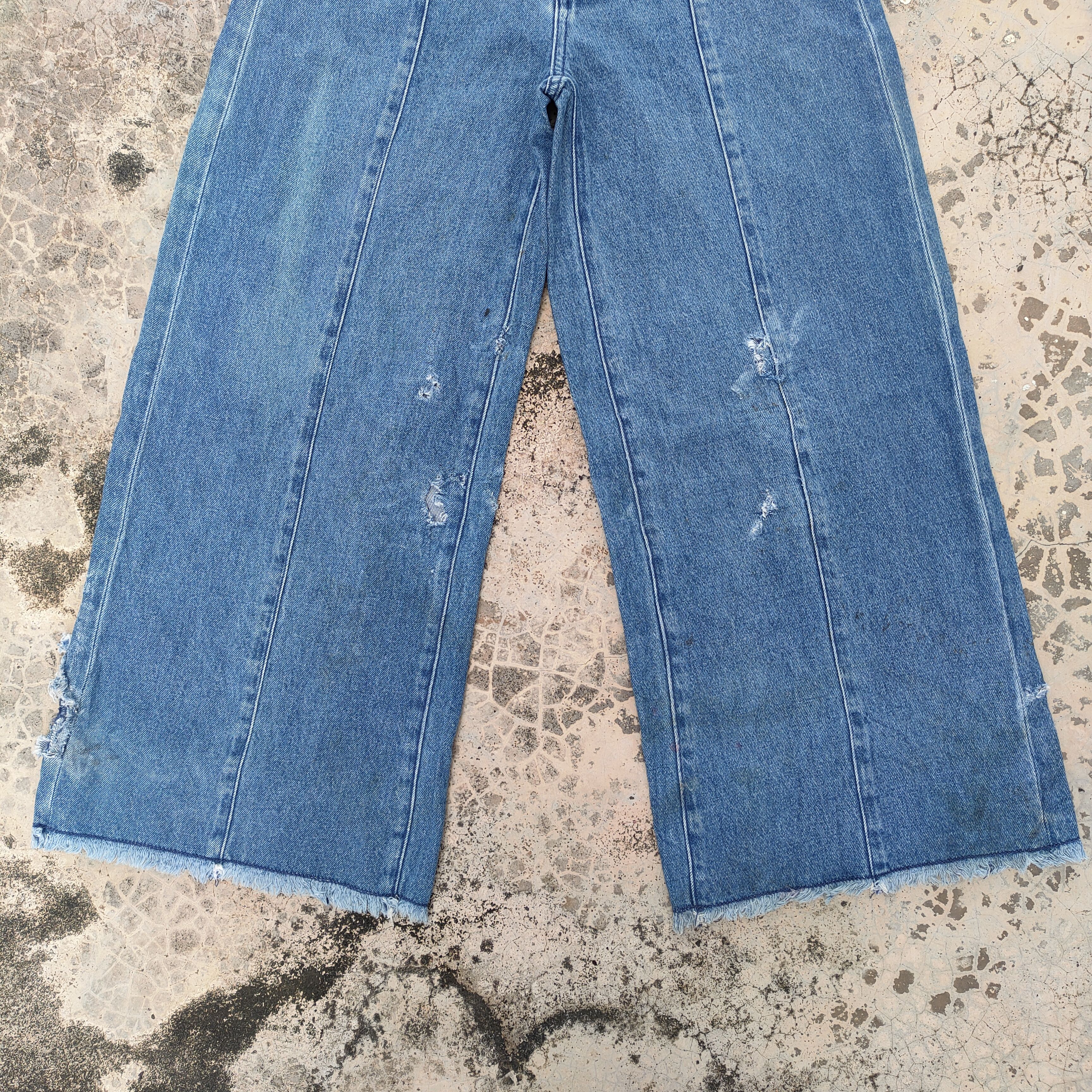 Japanese Brand VINTAGE JAPANESE GU FLARE RIPPED JEAN DENIM PANTS Size US 26 / EU 42 - 3 Thumbnail