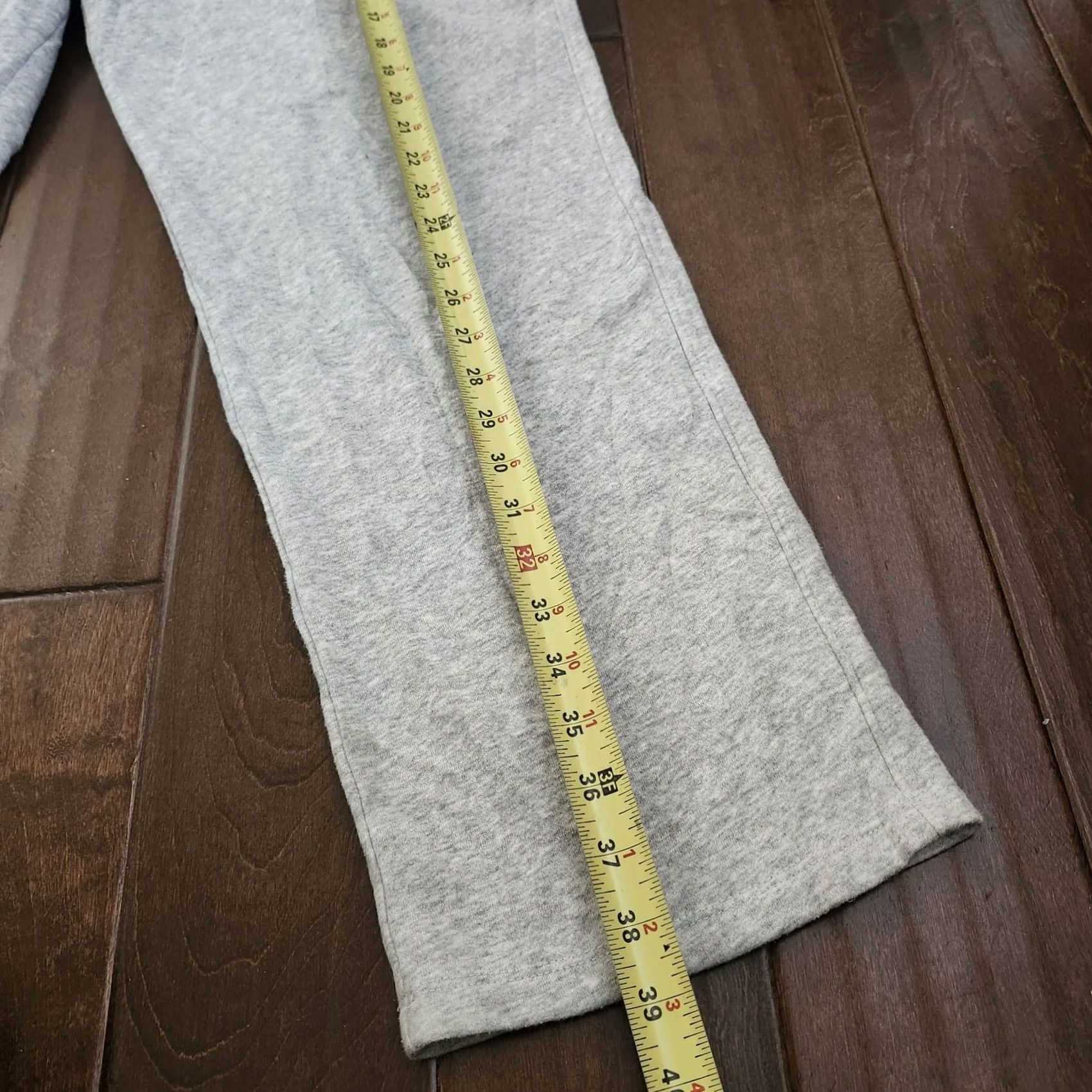 Tek Gear Tek Gear Mens Large Gray Ultrasoft Fleece Jogger Pants Lounge Regular Fit Pull On Pants Mens Lounge Gray L Regular Cotton Polyester Ulrasoft Fleece Size US 33 - 7 Thumbnail