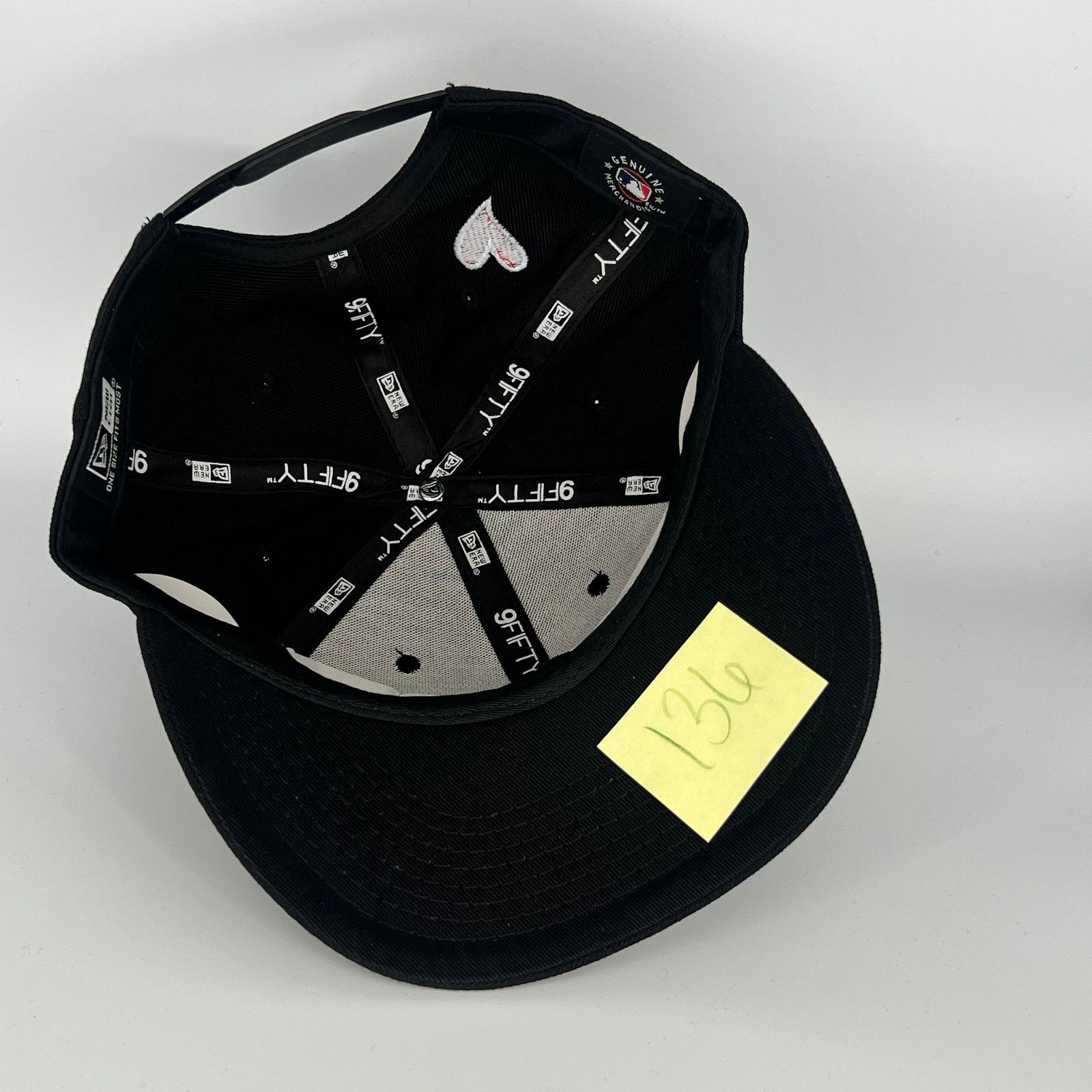 New Era Black New York Yankees Red Love Symbol New Era MLB 9Fifty Size ONE SIZE - 4 Thumbnail