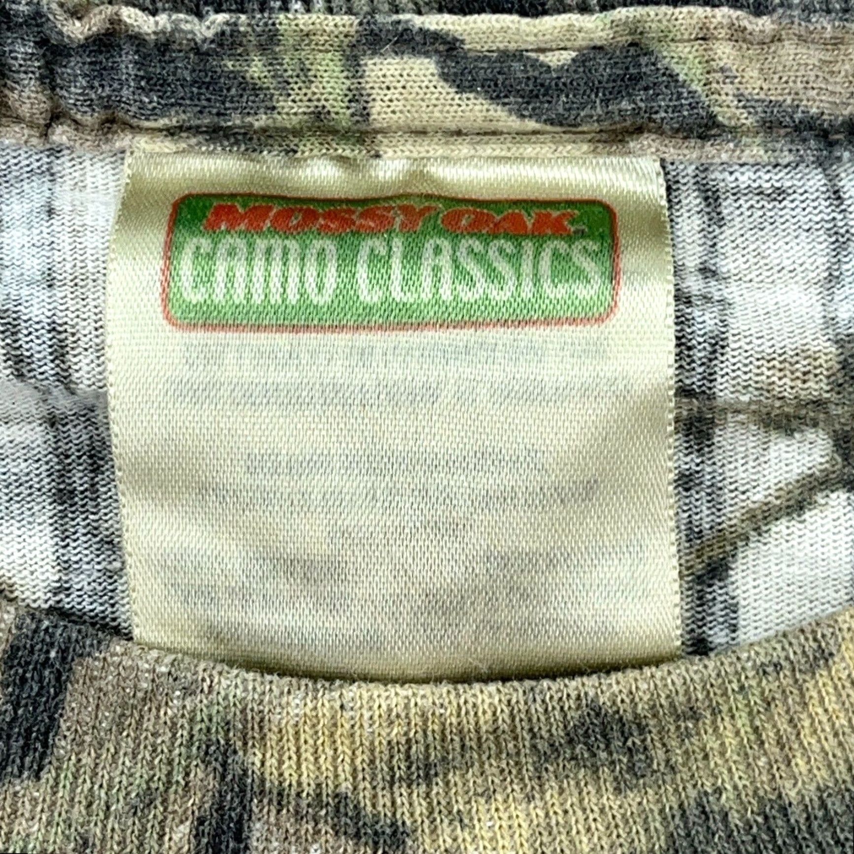 Vintage VINTAGE Mossy Oak Shirt Men Large Camouflage T-Shirt Crew Neck 90s Retro Cartoon? Size US L / EU 52-54 / 3 - 4 Thumbnail