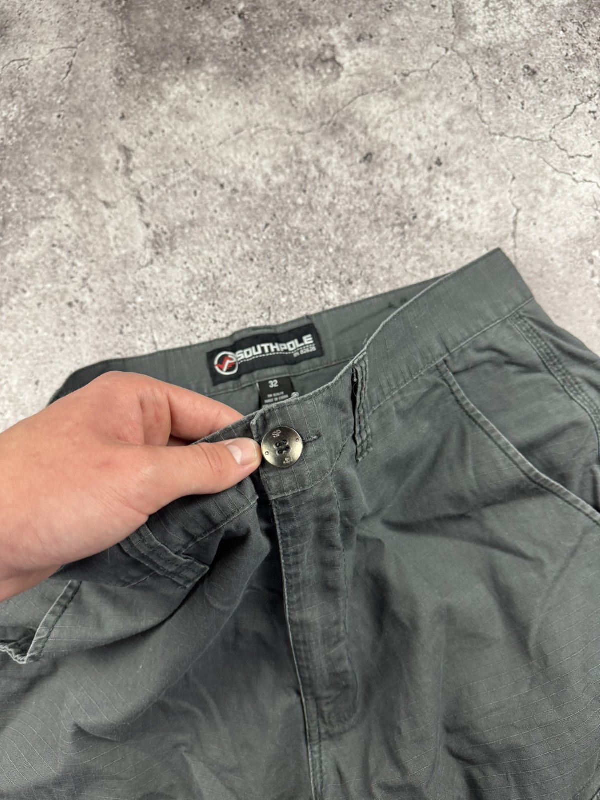 Southpole Crazy Vintage Y2K/00s Baggy Skater Southpole Cargo Shorts! Size US 32 / EU 48 - 4 Thumbnail