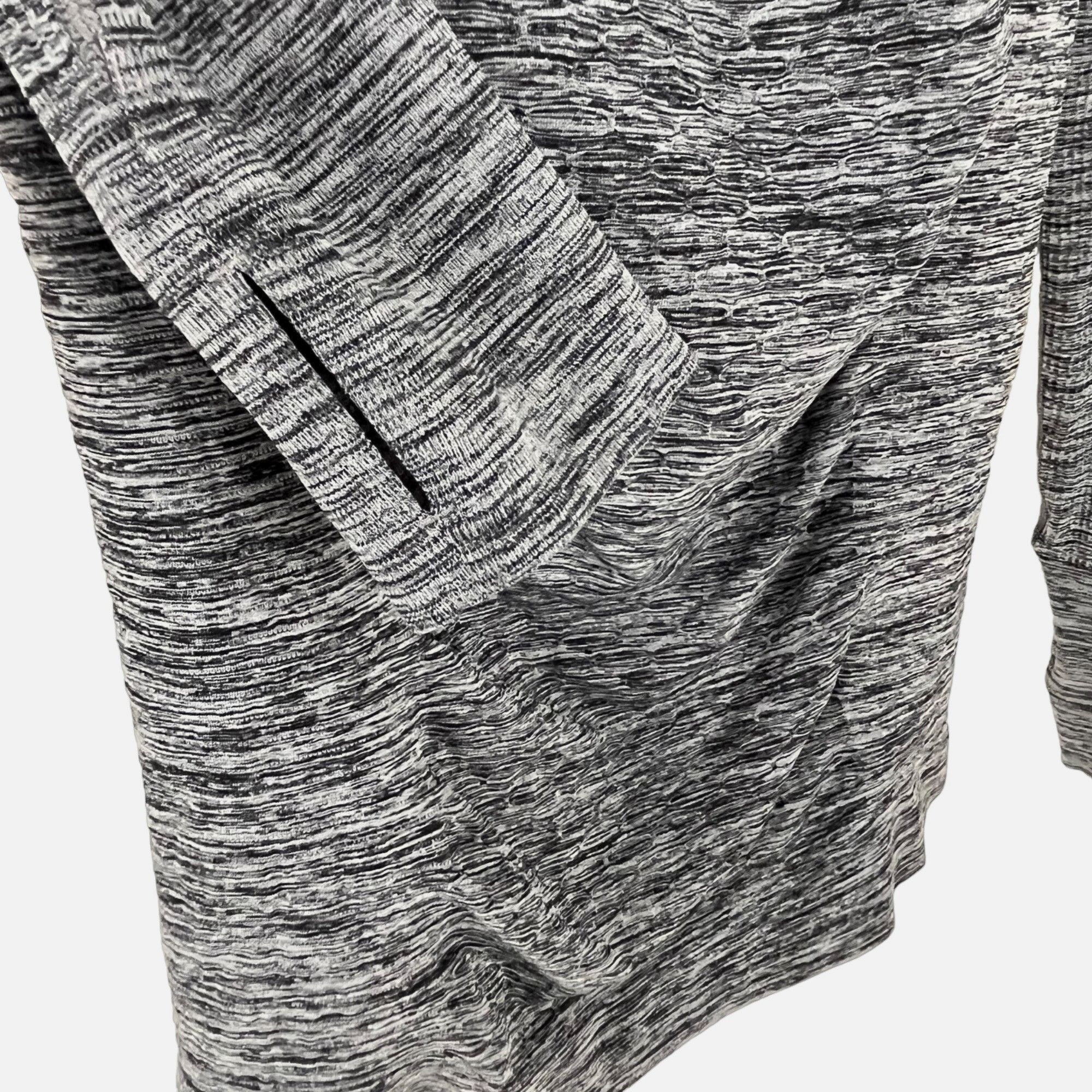 Athleta Athleta Hooded Athletic Top Gray Thumbholes Sz. S Size S / US 4 / IT 40 - 4 Thumbnail