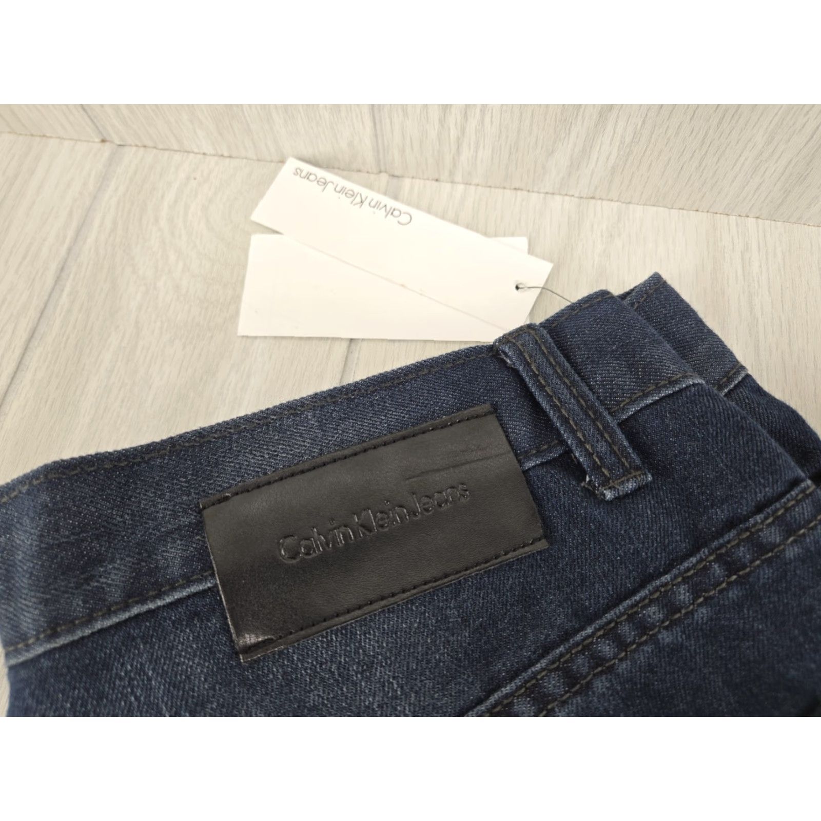 Calvin Klein VINTAGE Calvin Klein Jeans Size 18 Womens Slim Straight Medium Wash Blue Denim NWT Size 40" / US 18 - 4 Thumbnail