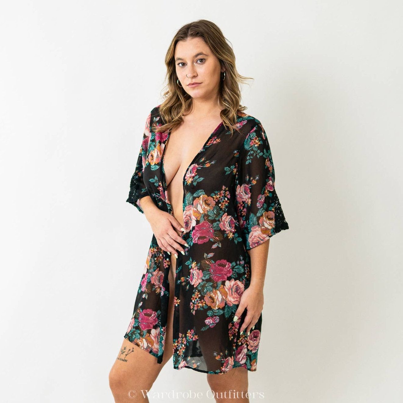 Designer Black x Floral & Lace Robe Lingerie Size ONE SIZE - 3 Thumbnail