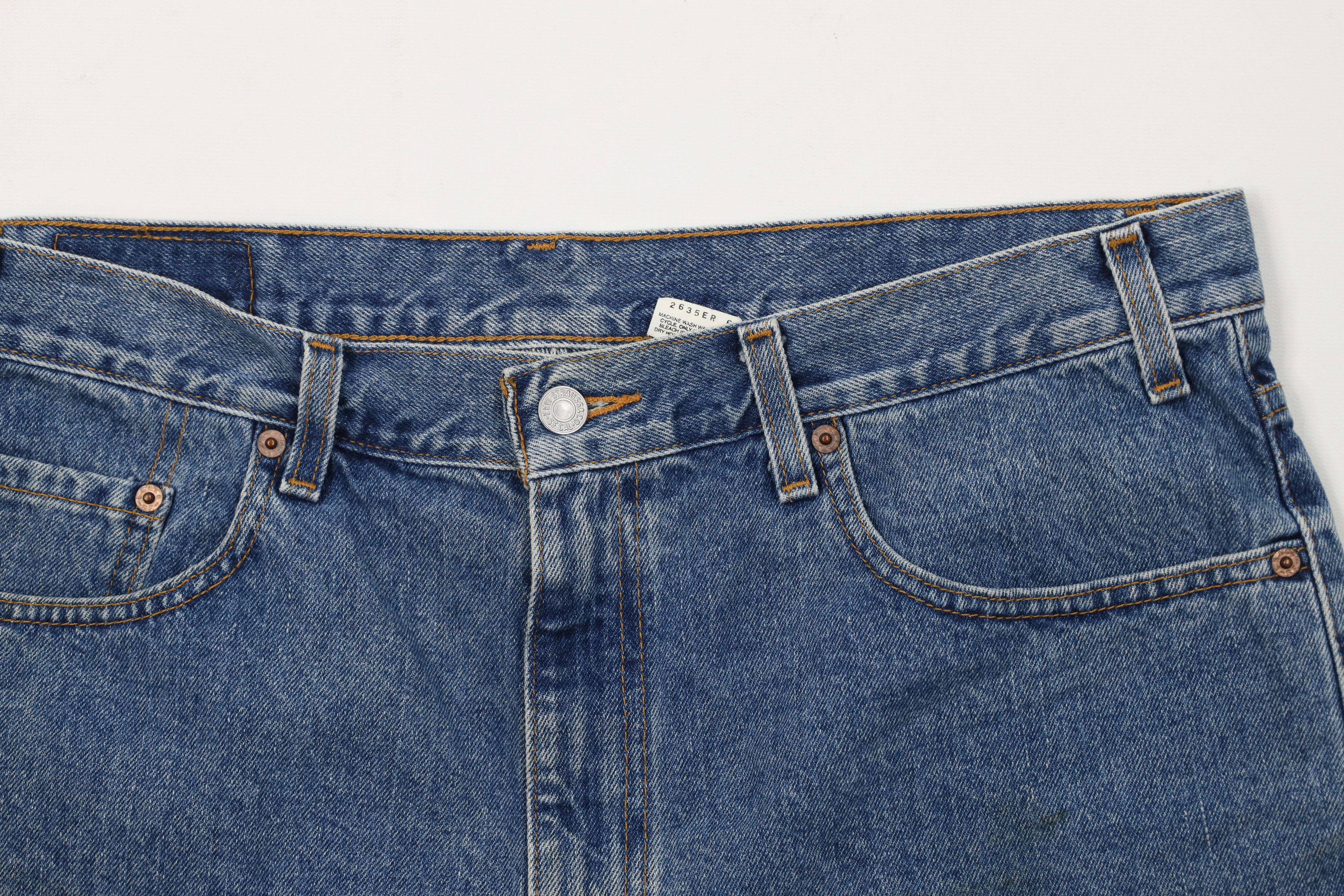Levi's Vintage Y2K 2001 Levis 550 Fit Above Knee Denim Shorts Size US 38 / EU 54 - 2 Thumbnail