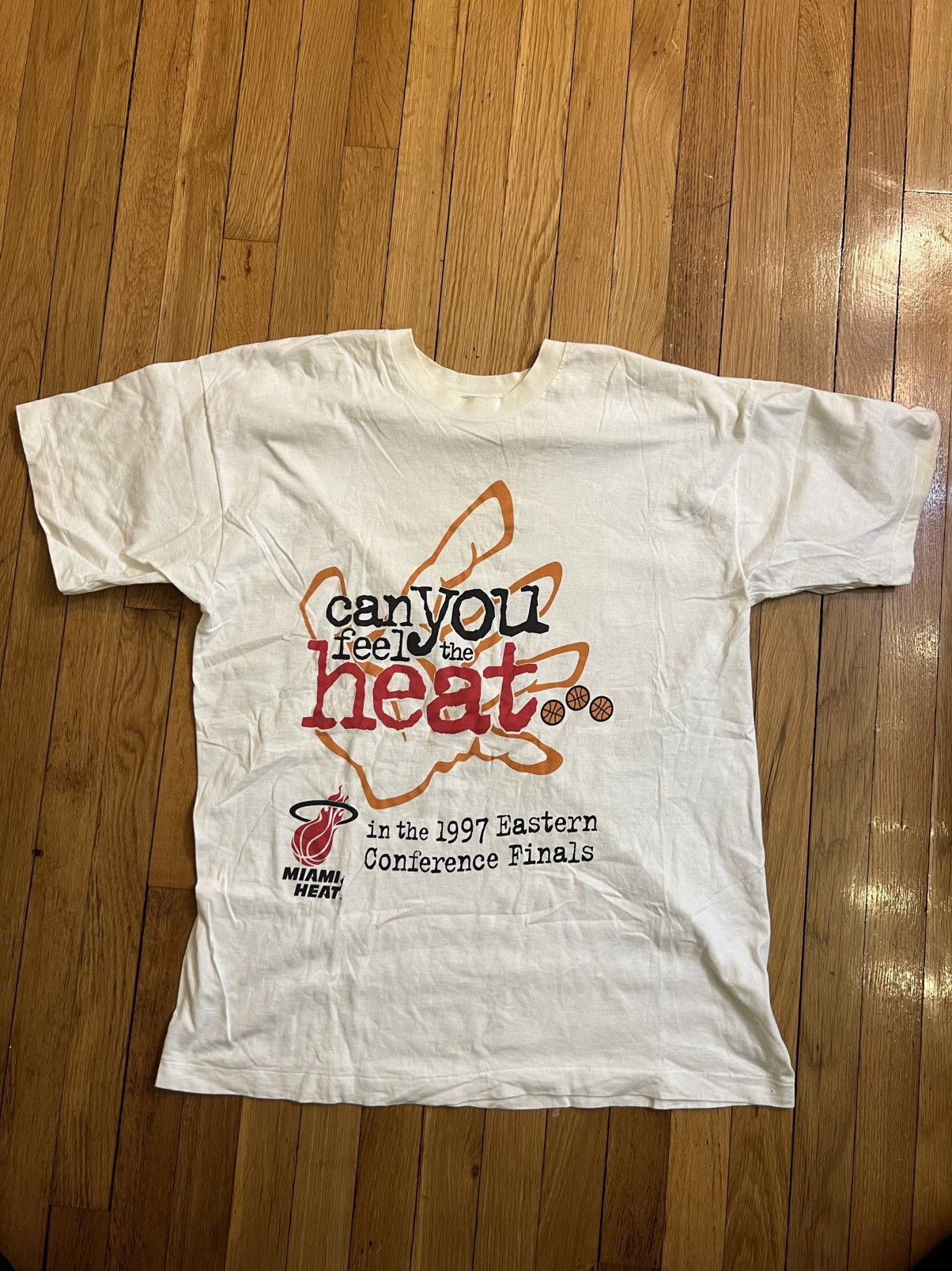 Other 1997 Miami Heat "Can You Feel the Heat" Eastern Conference T Size US XL / EU 56 / 4 - 1 Thumbnail