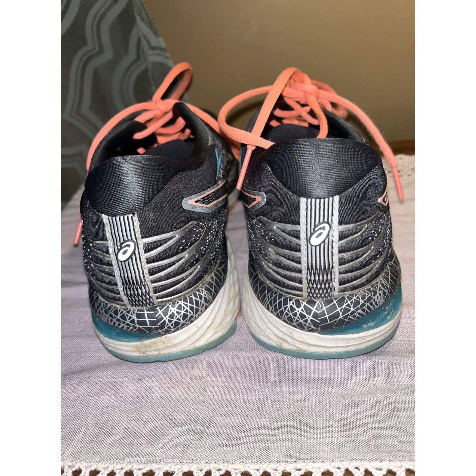 Asics ASICS GEL-Cumulus 21 Hyper Flash Black Women's Athletic Sneakers Size 8.5 Running Jogging Size US 8.5 / IT 38.5 - 7 Thumbnail