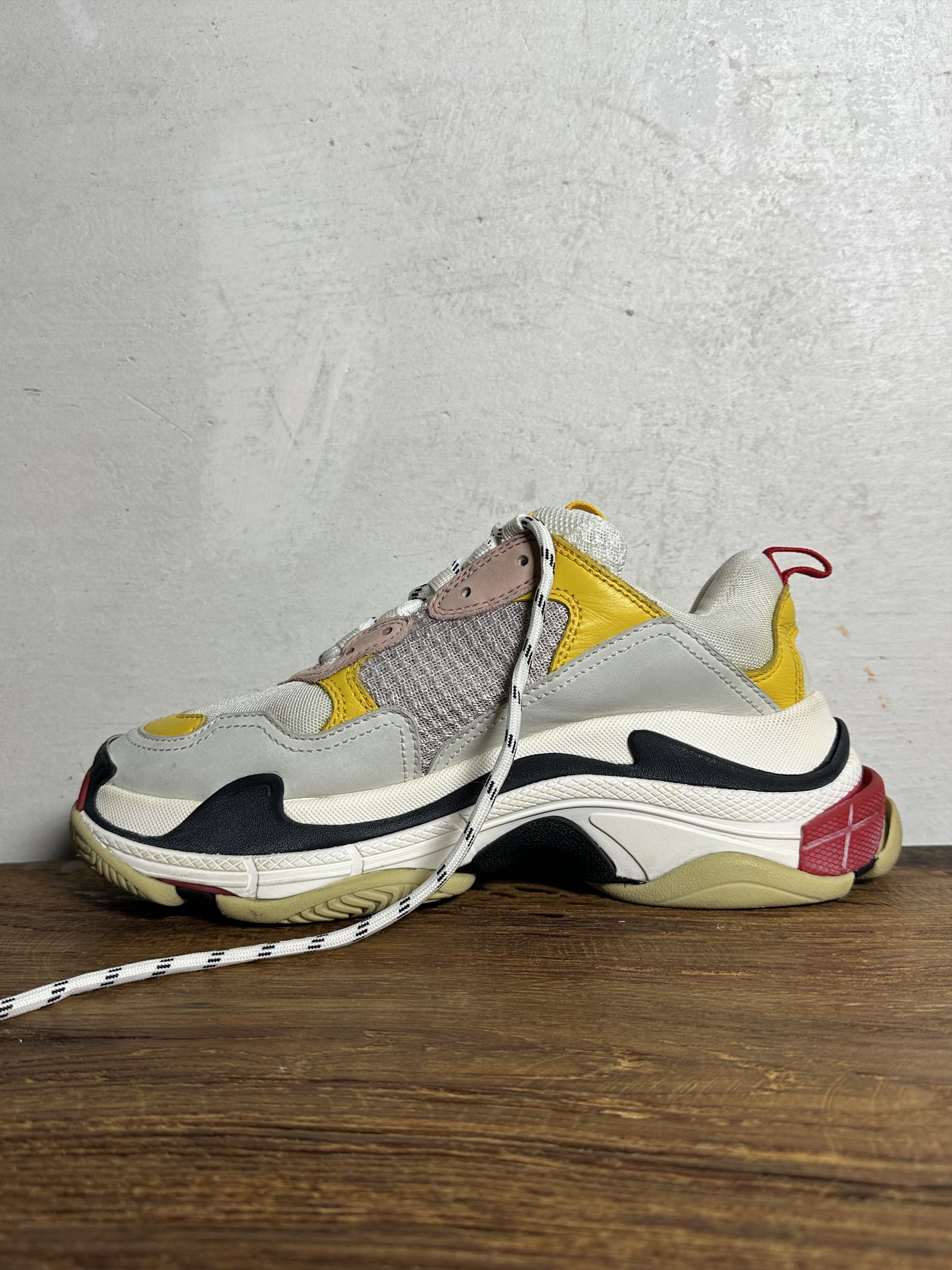 Balenciaga Balenciaga Triple S Yellow White W Size US 9 / IT 39 - 4 Thumbnail