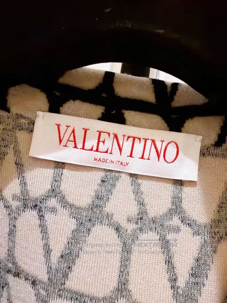 Valentino Valentino A suede dress with a full logo with V letters Size XS / US 0-2 / IT 36-38 - 8 Thumbnail