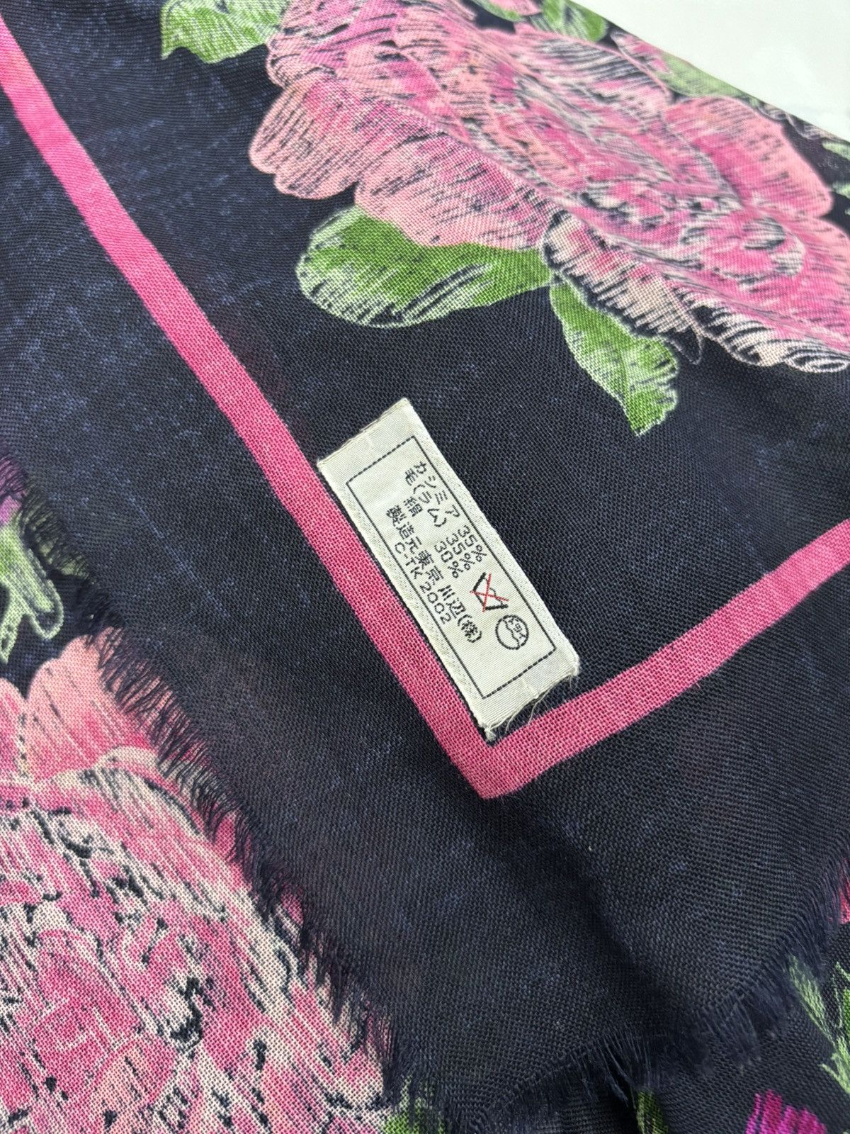 Yves Saint Laurent 🔥YVES SAINT LAURENT FLORAL SCARF Size ONE SIZE - 7 Thumbnail