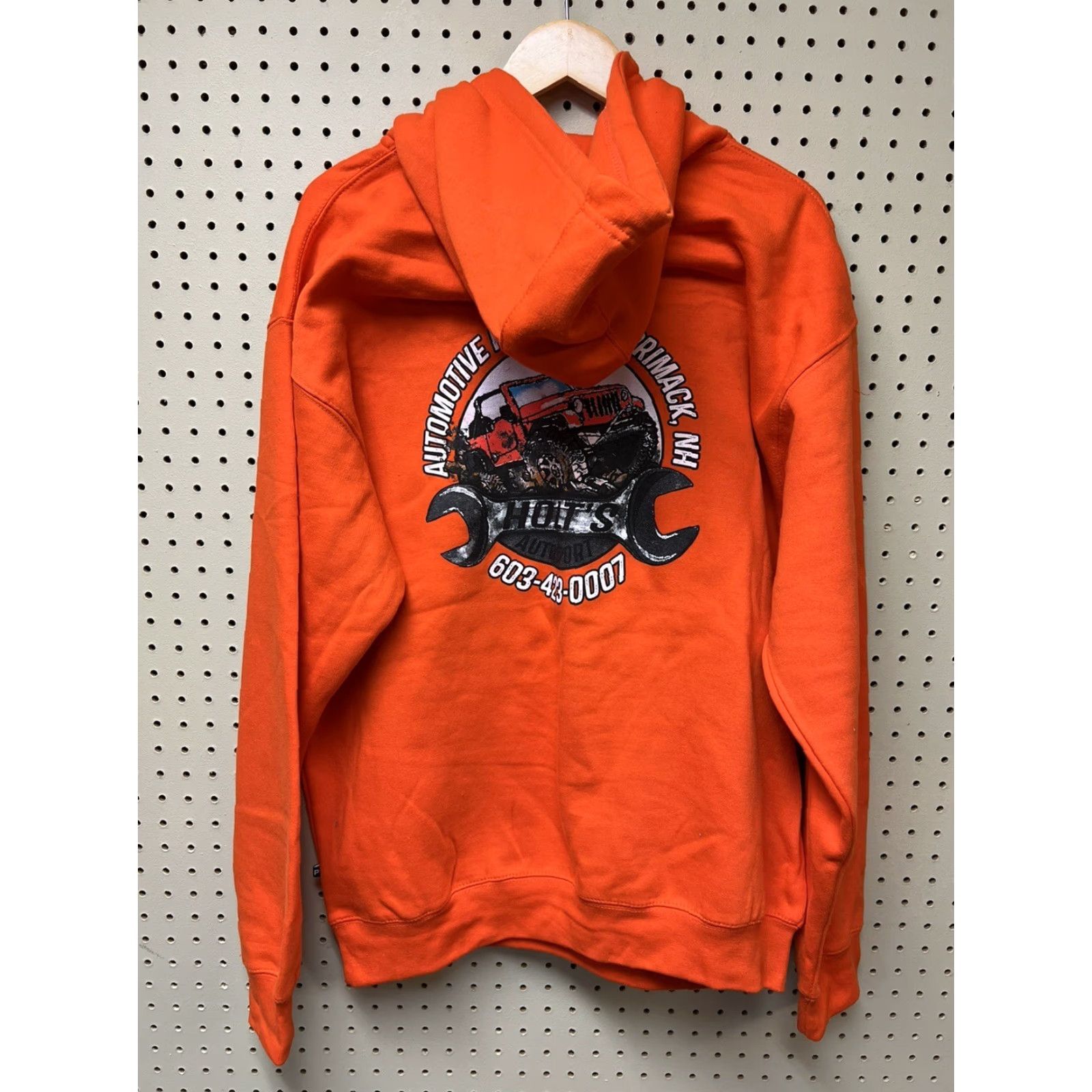 Jeep Holt’s Auto New Hampshire Orange Jeep Hoodie Mens L Pullover Sports Cotton Blend Crewneck Size US L / EU 52-54 / 3 - 2 Thumbnail