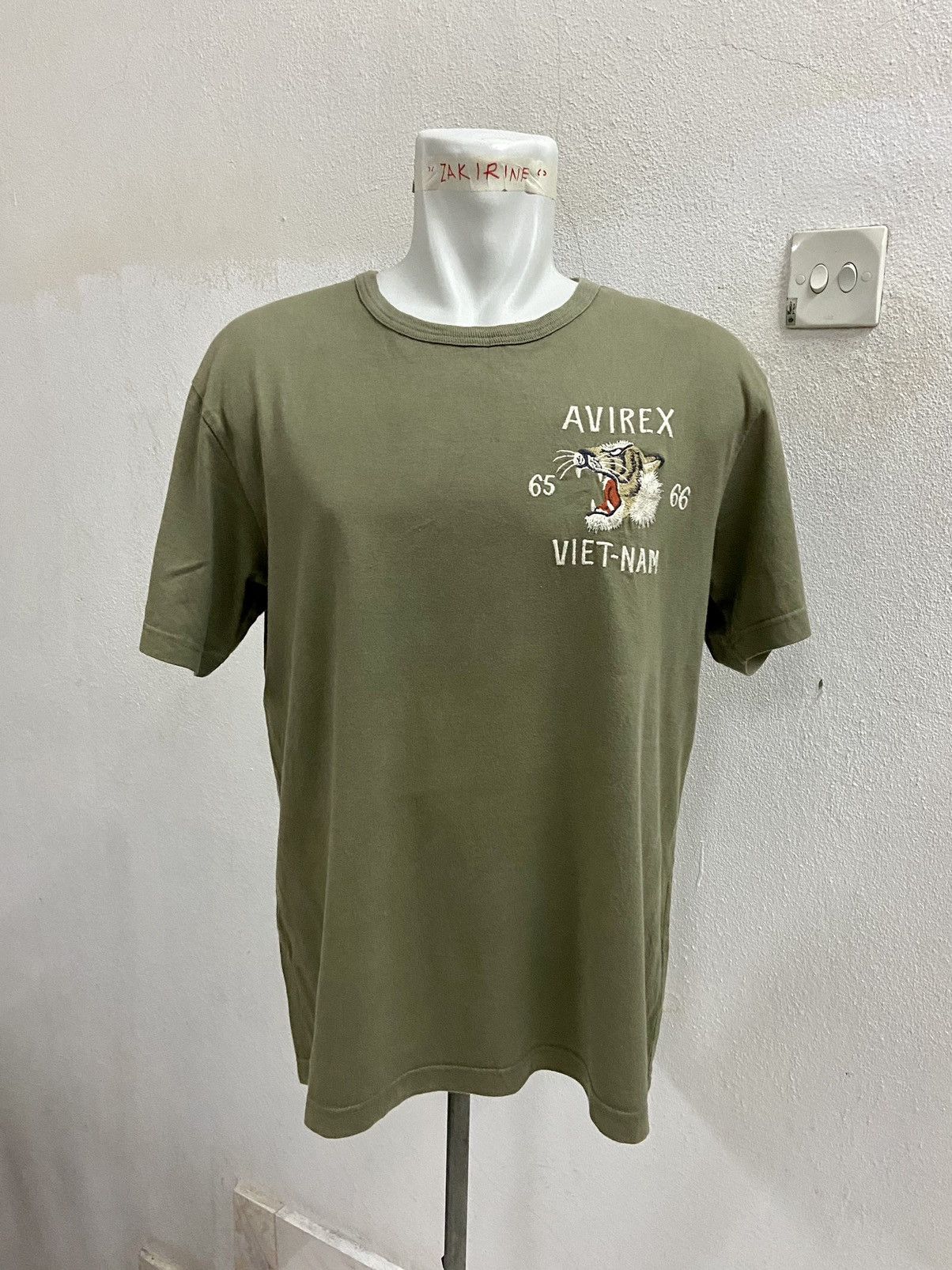 Avirex AVIREX 173 AIRBORNE VIETNAM WAR TEE Size US L / EU 52-54 / 3 - 4 Thumbnail
