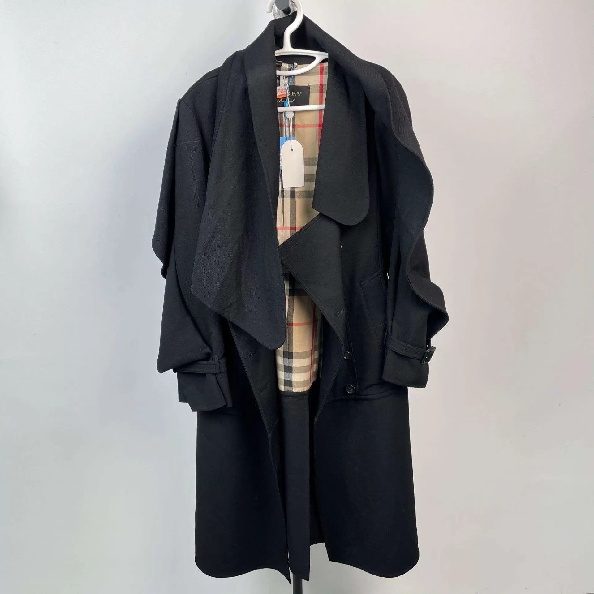 Burberry Burberry Wool Coat Black UK6 170 Size XS / US 0-2 / IT 36-38 - 1 Thumbnail