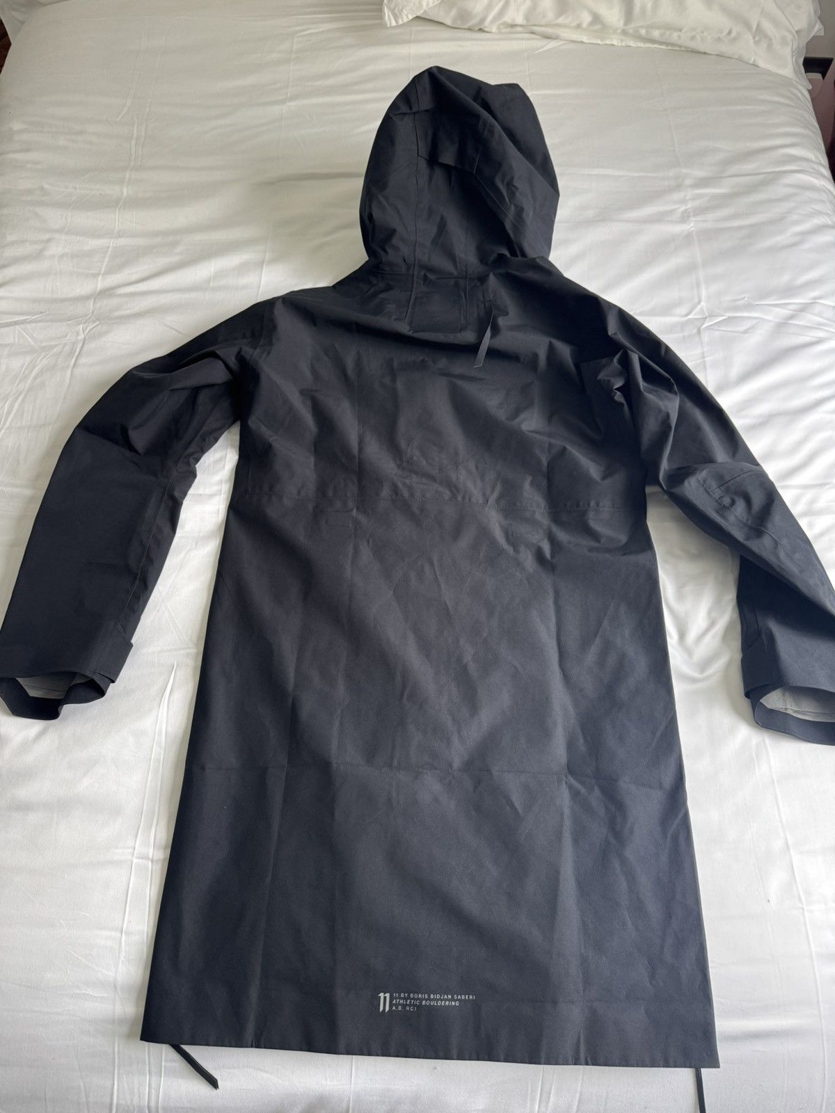 11 By Boris Bidjan Saberi × Salomon Black raincoat Size US S / EU 44-46 / 1 - 3 Thumbnail