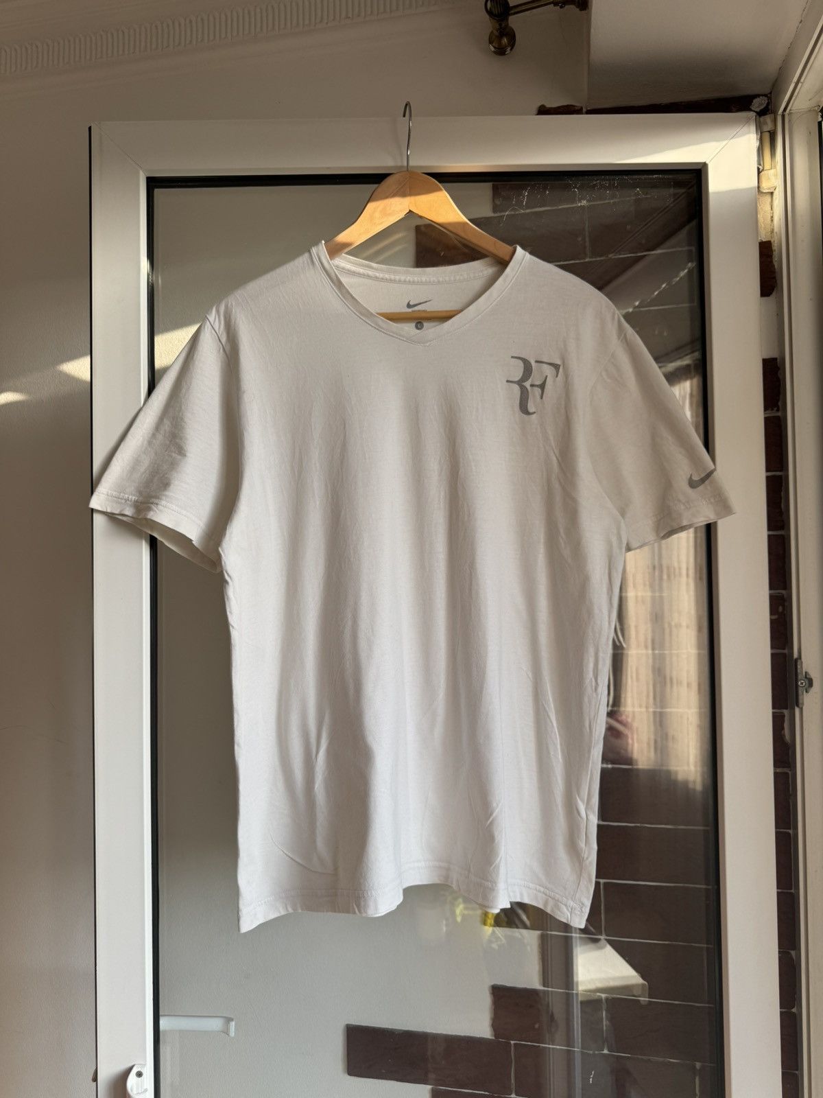 Nike Vintage Nike x Roger Federer White tee Size US L / EU 52-54 / 3 - 3 Thumbnail