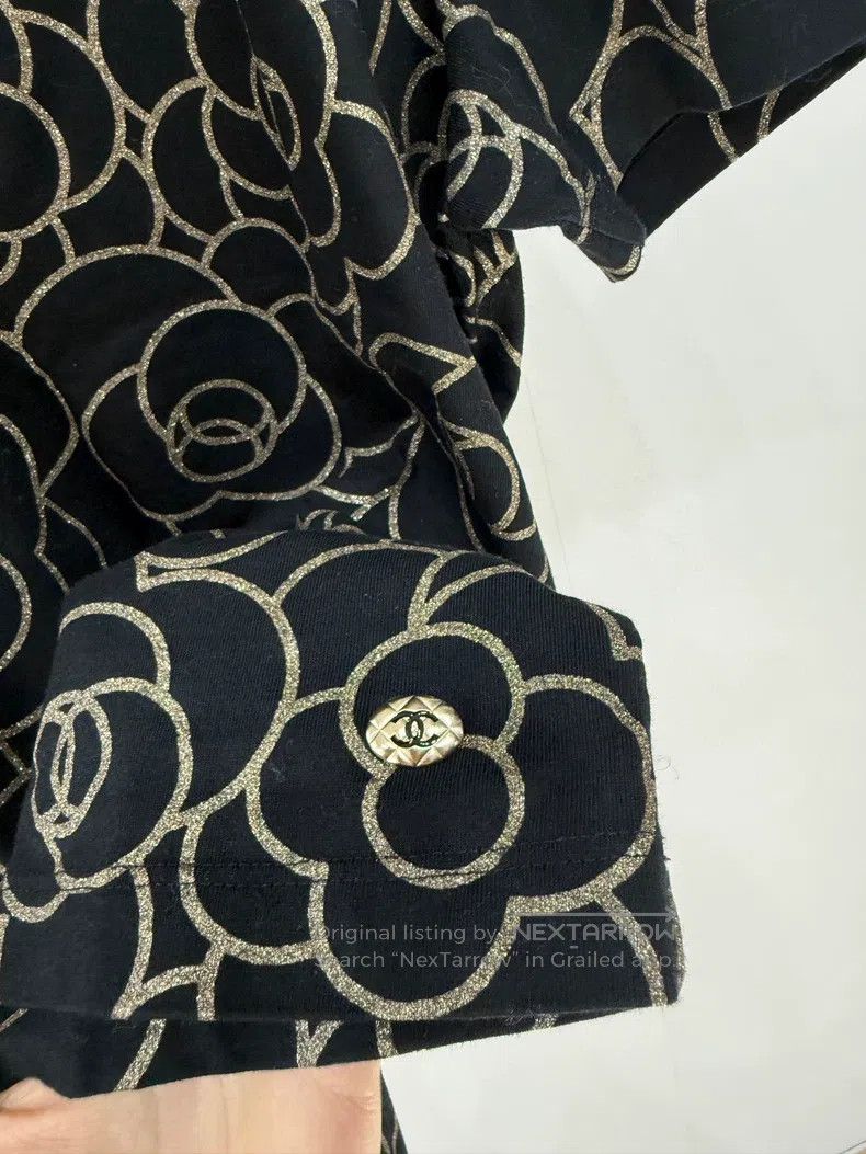 Chanel Chanel Black Gold Camelia Short-sleeved T-shirt Size XS / US 0-2 / IT 36-38 - 3 Thumbnail