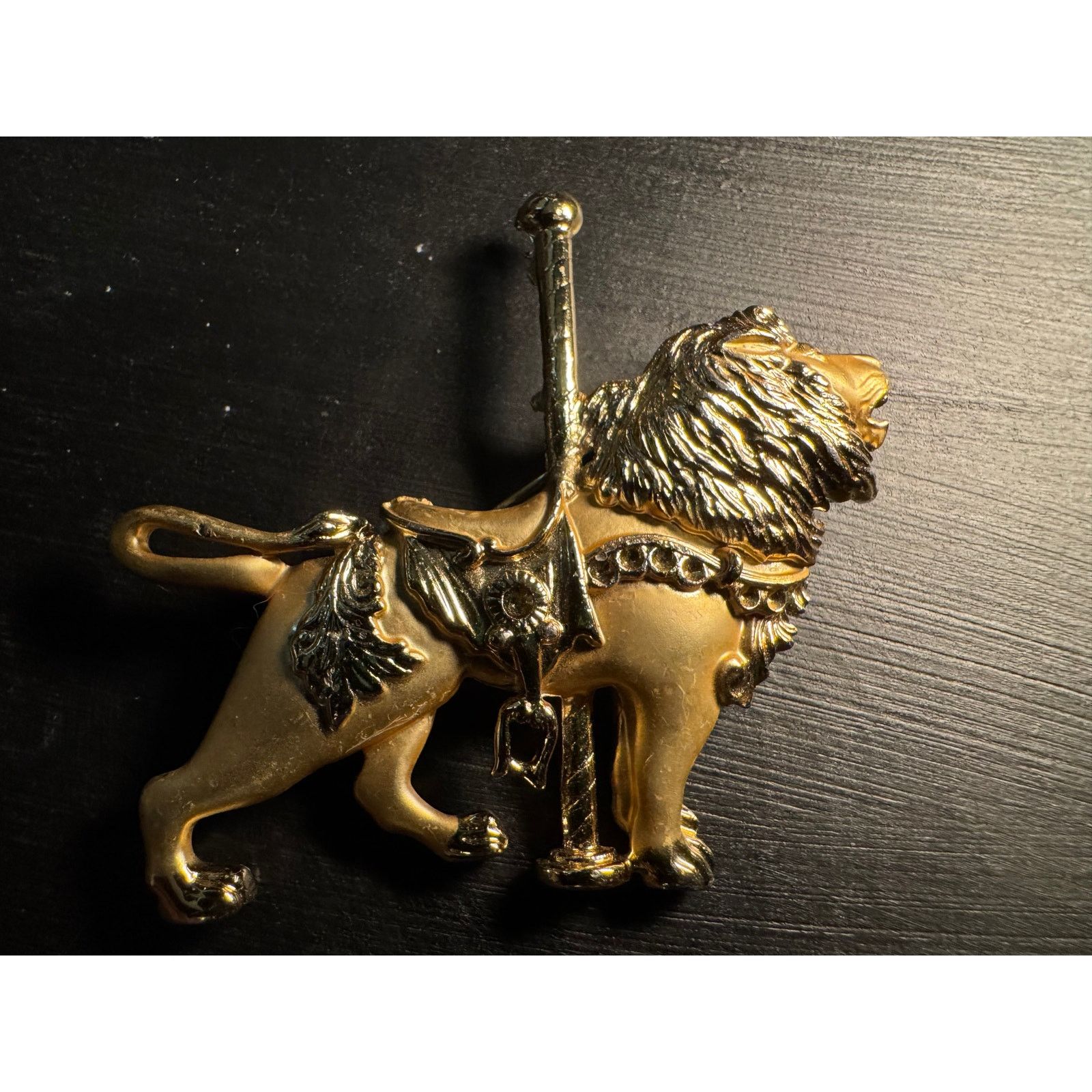 Other Carousel Lion Brooch Rhinestones (Great Detail) Size ONE SIZE - 2 Thumbnail