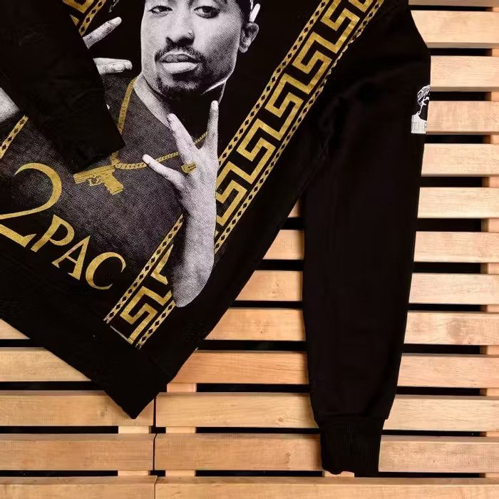 Band Tees × Rap Tees × Vintage Mens Hoodies 2Pac TuPac Vintage Big Print Size M Size US M / EU 48-50 / 2 - 4 Thumbnail