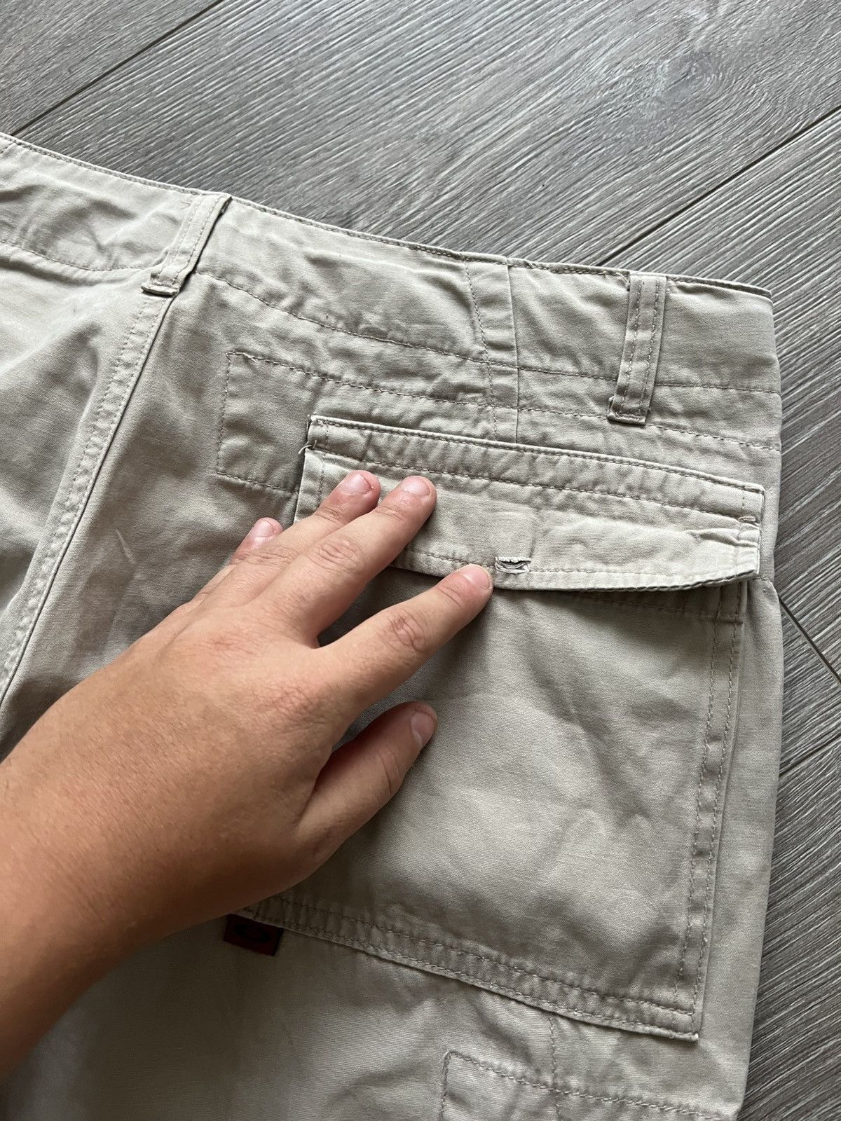 Oakley Vintage Oakley Cargo Pants Size 32x32 Size US 32 / EU 48 - 15 Thumbnail