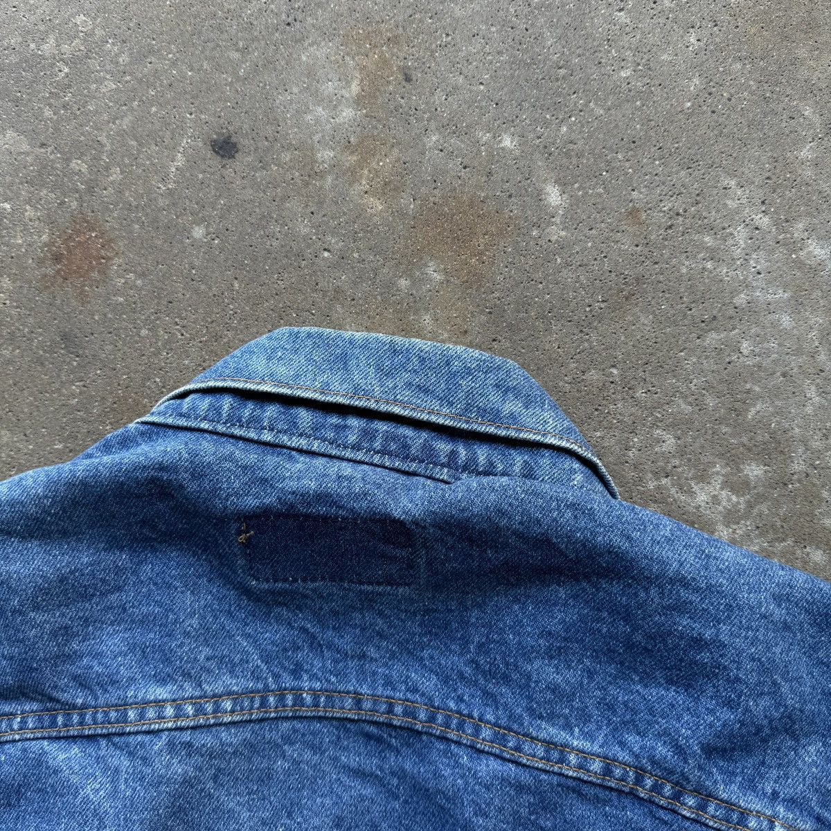Levi's 80s Levi's Faded Denim Trucker Jacket Made in USA ERD Grunge Size US L / EU 52-54 / 3 - 12 Thumbnail