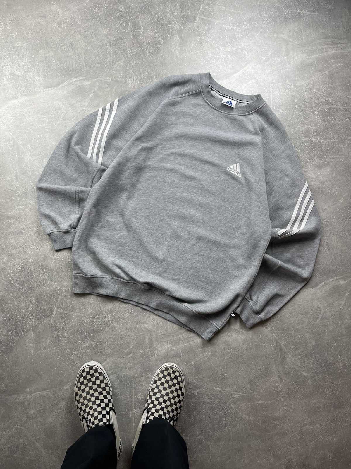 Adidas × Vintage Vintage Adidas 3-Stripes Sweatshirt Crewneck Y2K Size US L / EU 52-54 / 3 - 1 Thumbnail