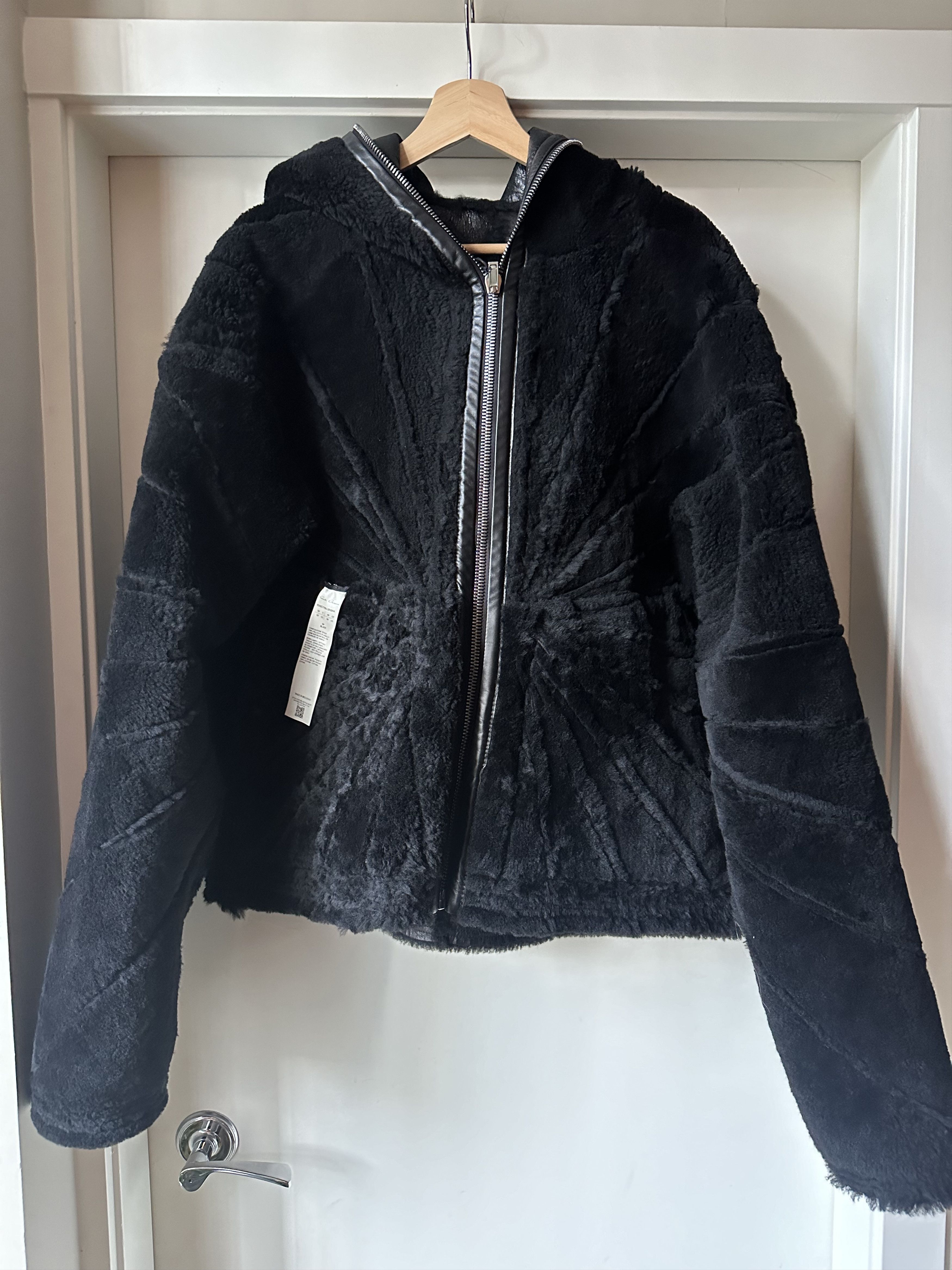 Rick Owens RICK OWENS FW23 LUXOR SEALED WINDBREAKER SHEARLING RADIANCE Size US M / EU 48-50 / 2 - 9 Thumbnail