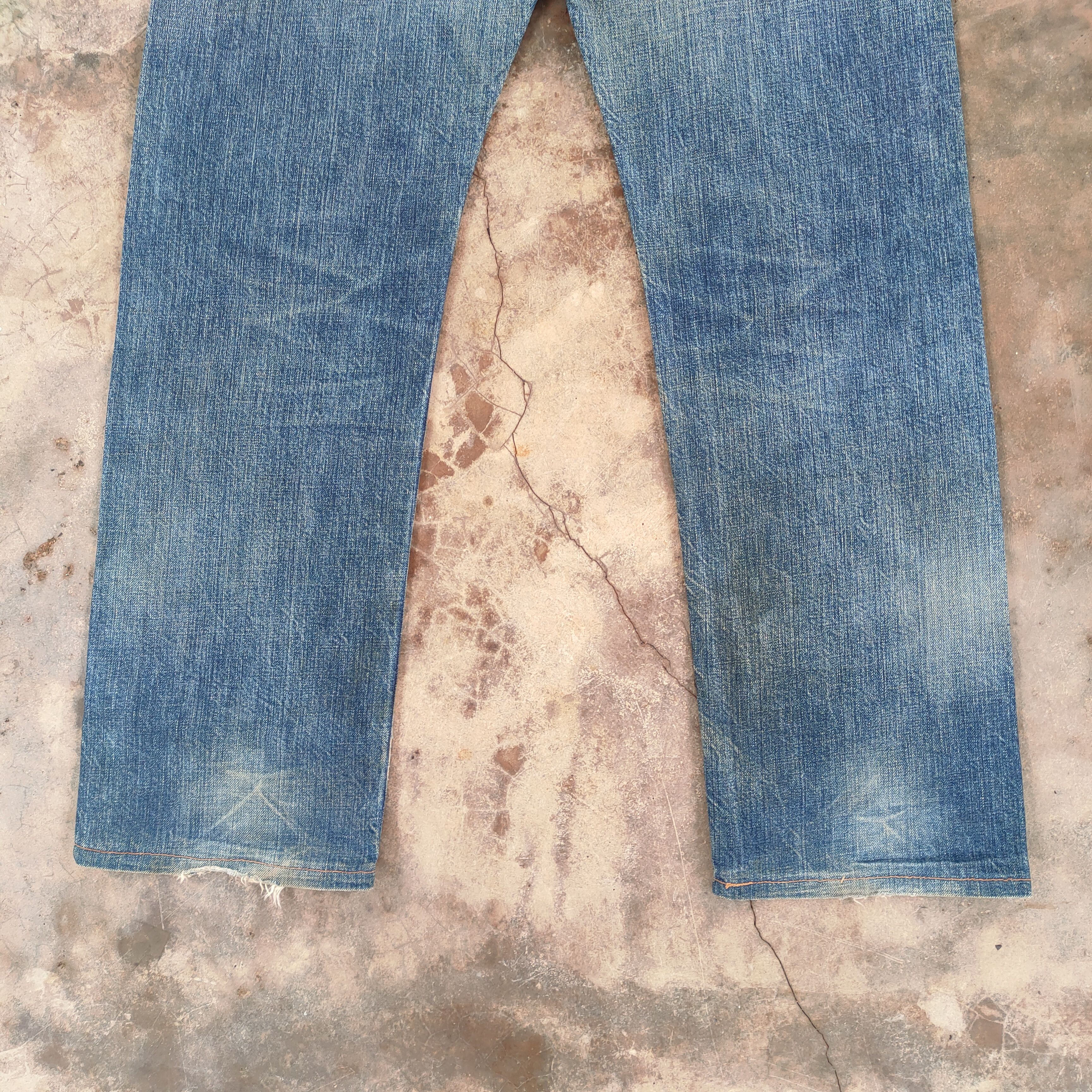 Levi's Vintage Clothing Vintage Levi's 501 RUSTY ripped denim jeans pants Size US 32 / EU 48 - 12 Thumbnail