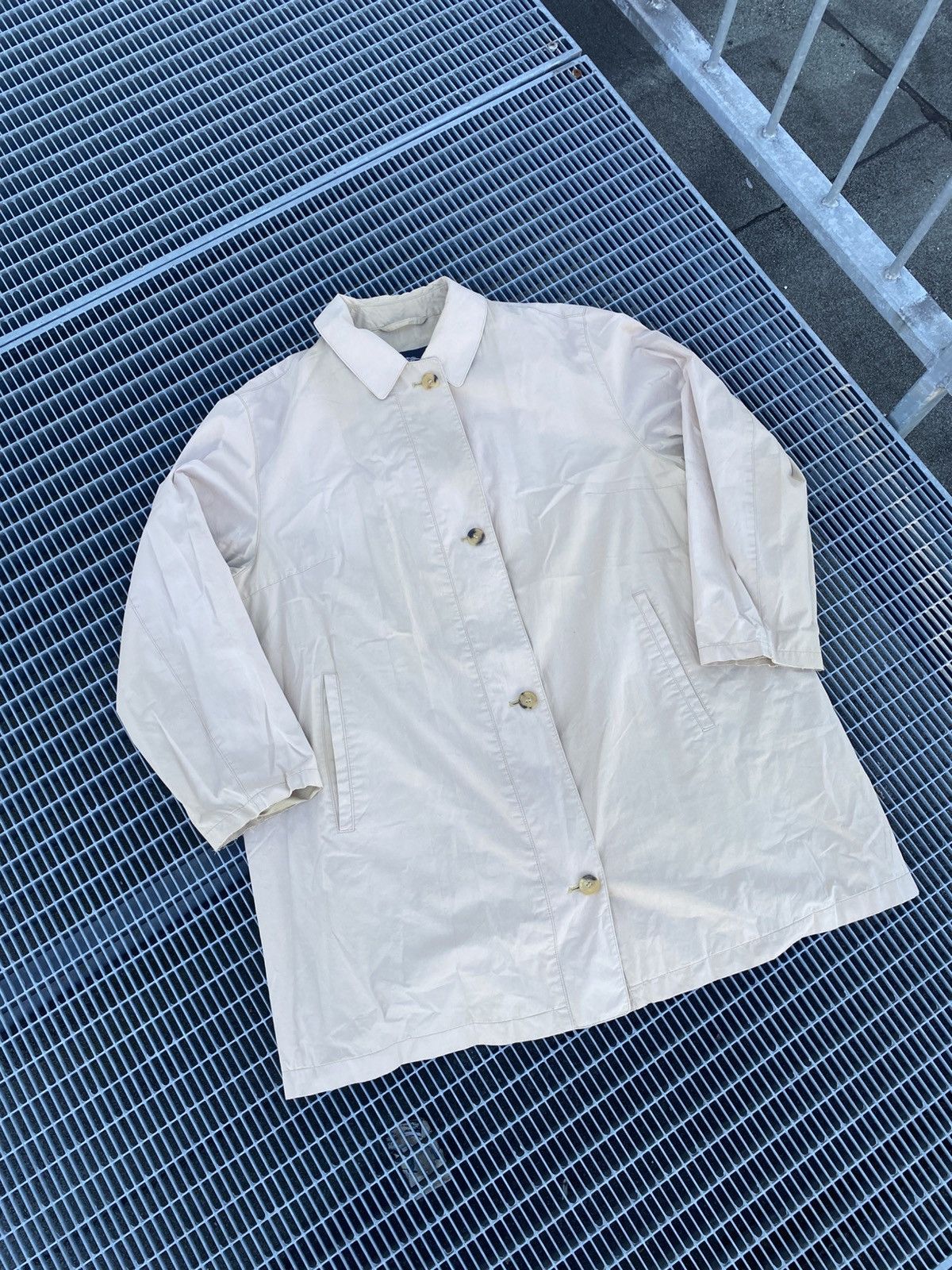 Burberry Burberry trench jacket Size US L / EU 52-54 / 3 - 1 Thumbnail