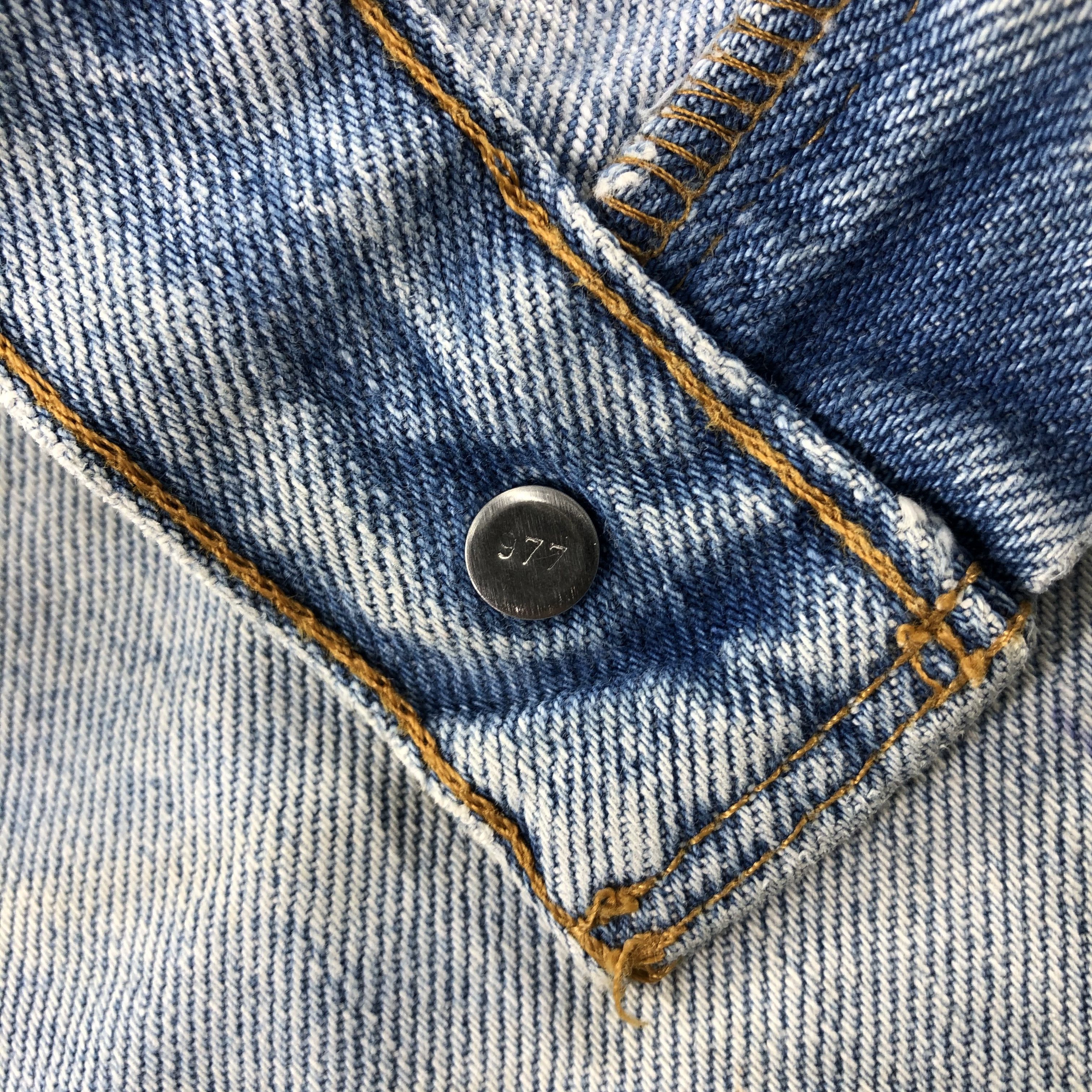 Levi's Vintage 90s Light Wash Levis 505 Jeans-J2606 Size US 32 / EU 48 - 13 Thumbnail