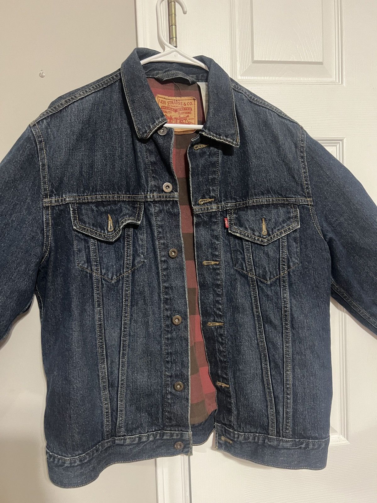 Levi's Vintage Men’s Levi’s Denim Jacket - size L Size US L / EU 52-54 / 3 - 2 Thumbnail