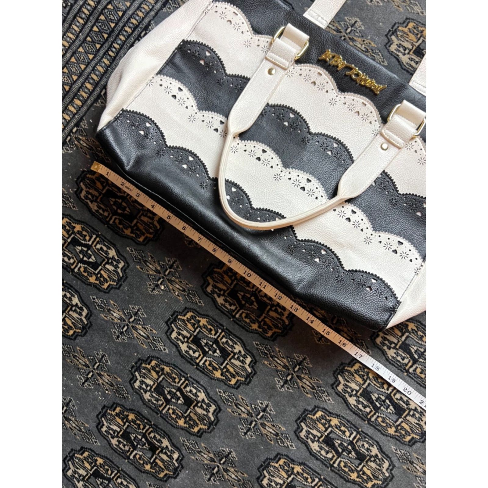 Betsey Johnson VINTAGE Betsey Johnson Leather Purse Women Purse Black White Size ONE SIZE - 5 Thumbnail