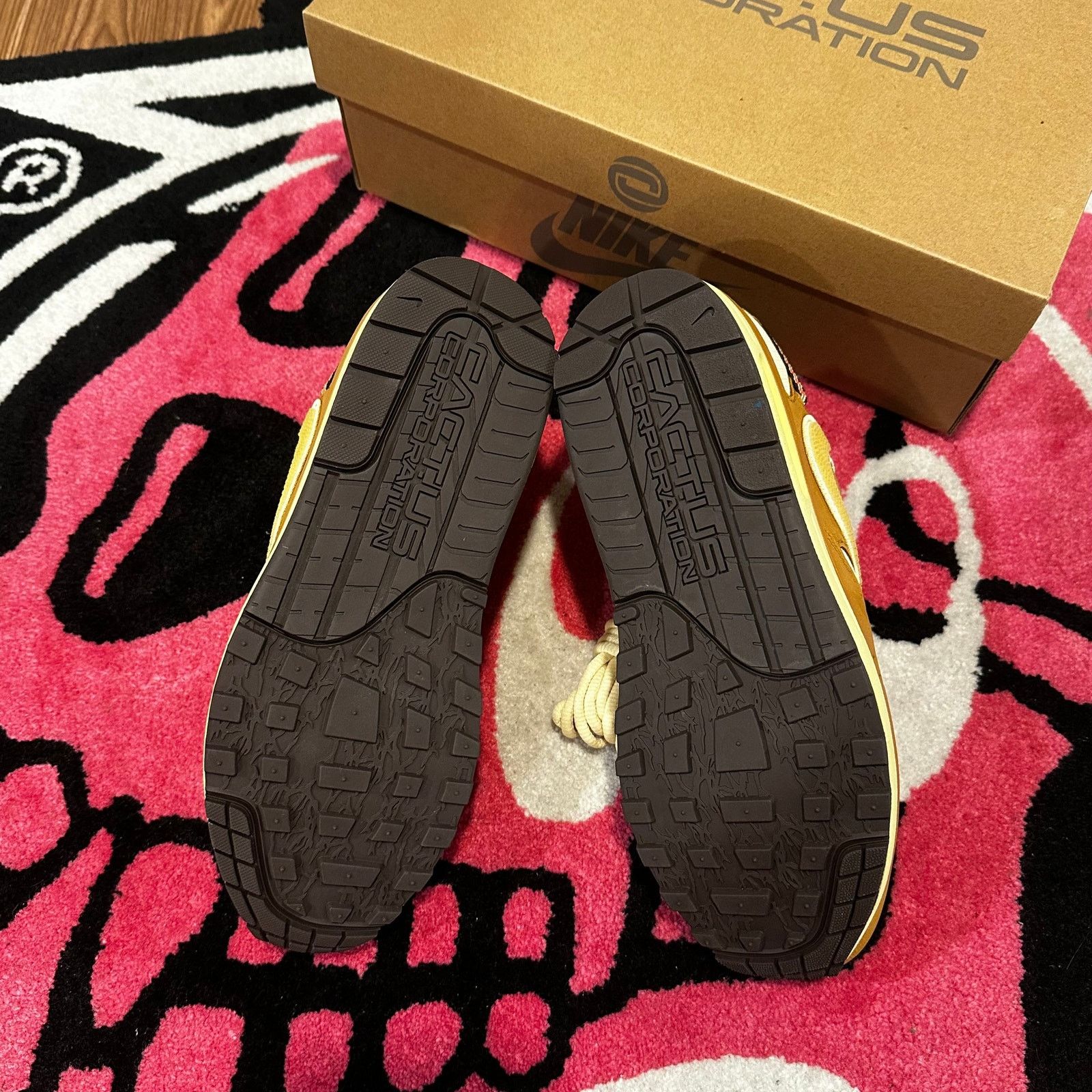 Travis Scott Nike Air Max 1 Travis Scott Cactus Jack Baroque Brown Size 8 Size US 8 / EU 41 - 6 Thumbnail