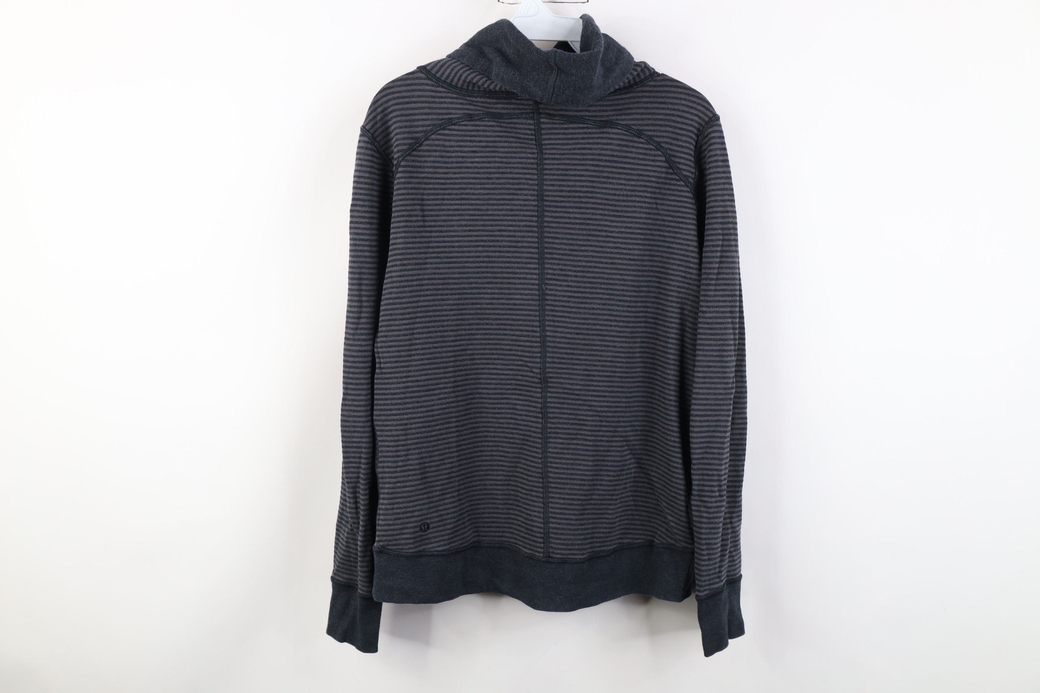 Lululemon Lululemon Reversible In a Cinch Cowl Turtleneck Sweater Gray Size M / US 6-8 / IT 42-44 - 6 Thumbnail