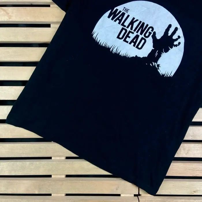 Vintage Mens Vintage T Shirt The Walking Dead Size XL Size US XL / EU 56 / 4 - 3 Thumbnail