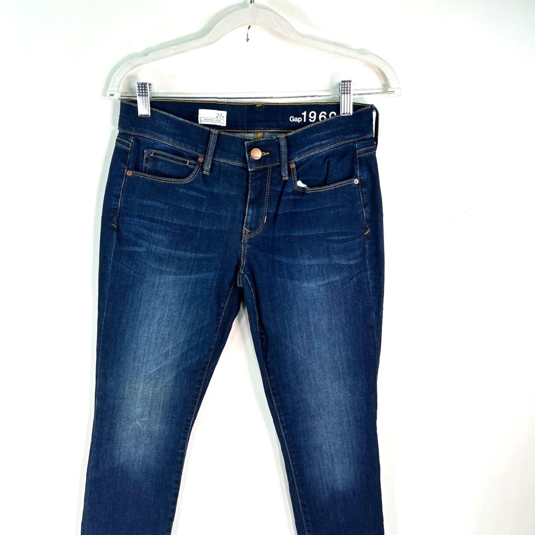 Gap Gap 1969 Jeans Women's Regular Denim Blue 27 P 30x28 Regular Rise Mid 5-Pocket Belt Loops Size 27" / US 4 / IT 40 - 2 Thumbnail