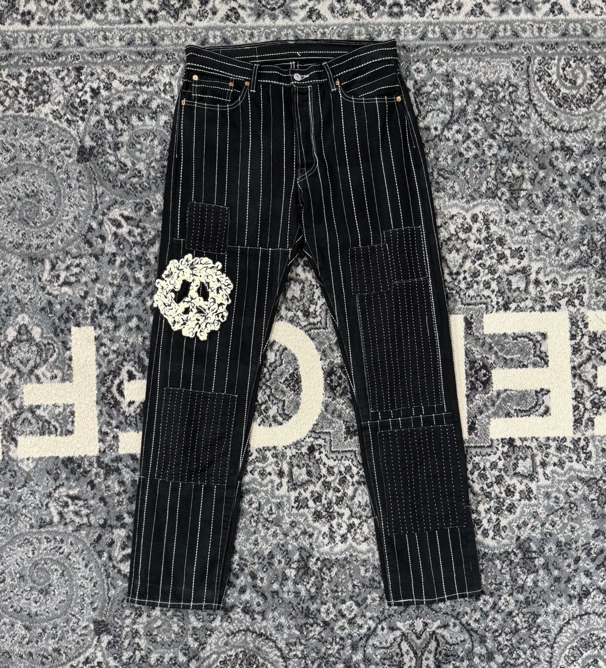 DENIM TEARS Denim Tears Levi’s 501 Peace Patchwork Pants Black Size US 34 / EU 50 - 1 Thumbnail