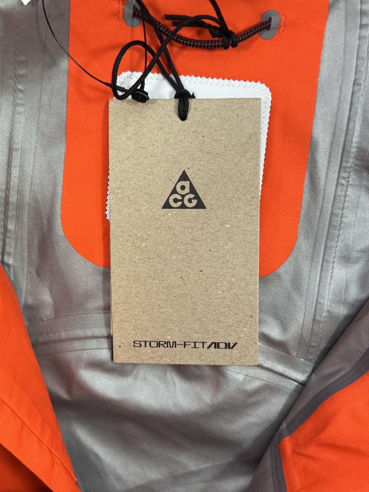 Nike ACG CHAIN OF CRATERS GORE-TEX WIND BREAKER Size US M / EU 48-50 / 2 - 12 Thumbnail