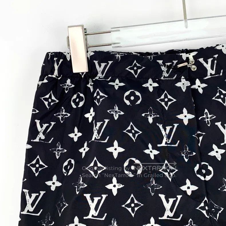 Louis Vuitton Black logo full print printed casual shorts
