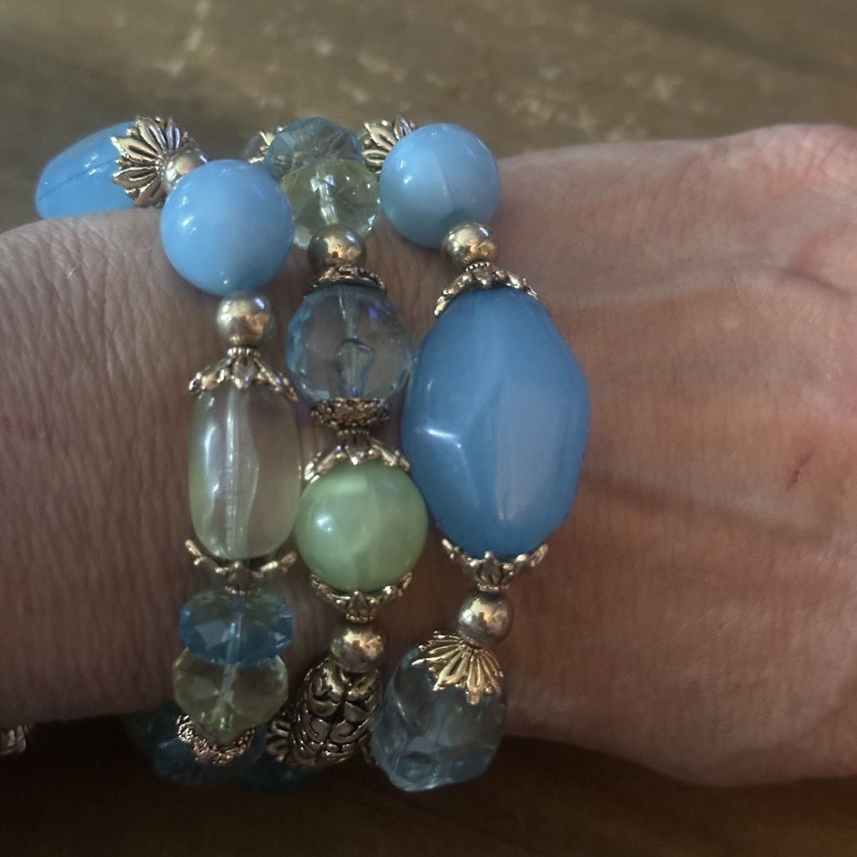 Other Chunky blue, green and gold bead stretch bracelets Size ONE SIZE - 2 Thumbnail