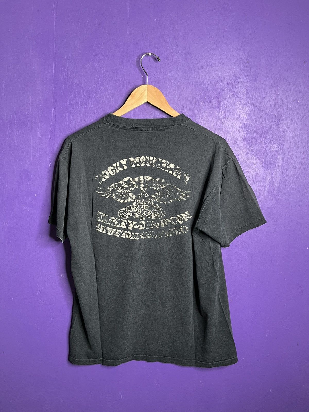 Harley Davidson × Vintage Vintage 70s Harley Davidson tire/wings logo t-shirt Size US L / EU 52-54 / 3 - 2 Thumbnail