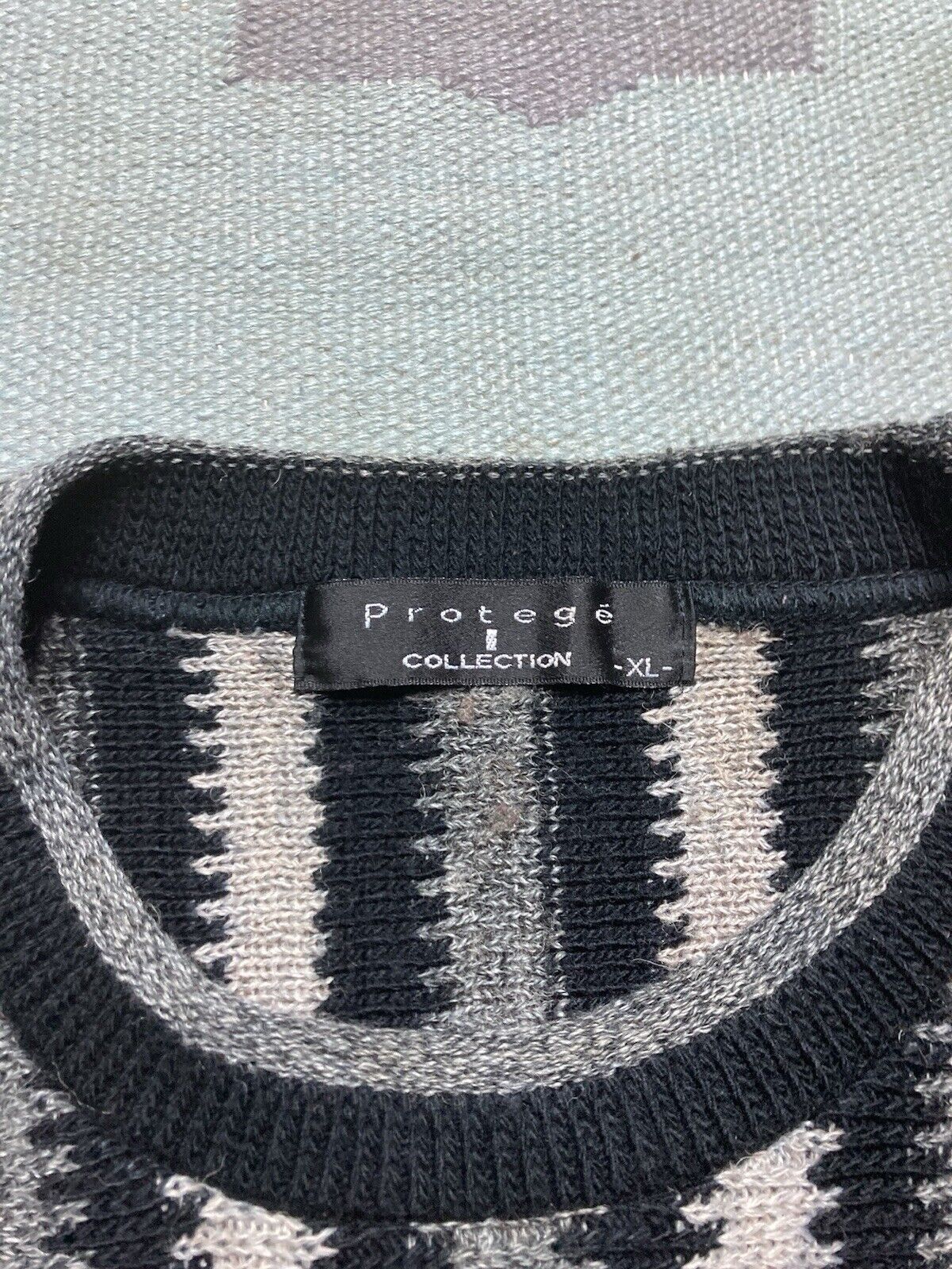 Protege × Vintage protege knit sweater acrylic abstract pattern crewneck XL Size US XL / EU 56 / 4 - 3 Thumbnail
