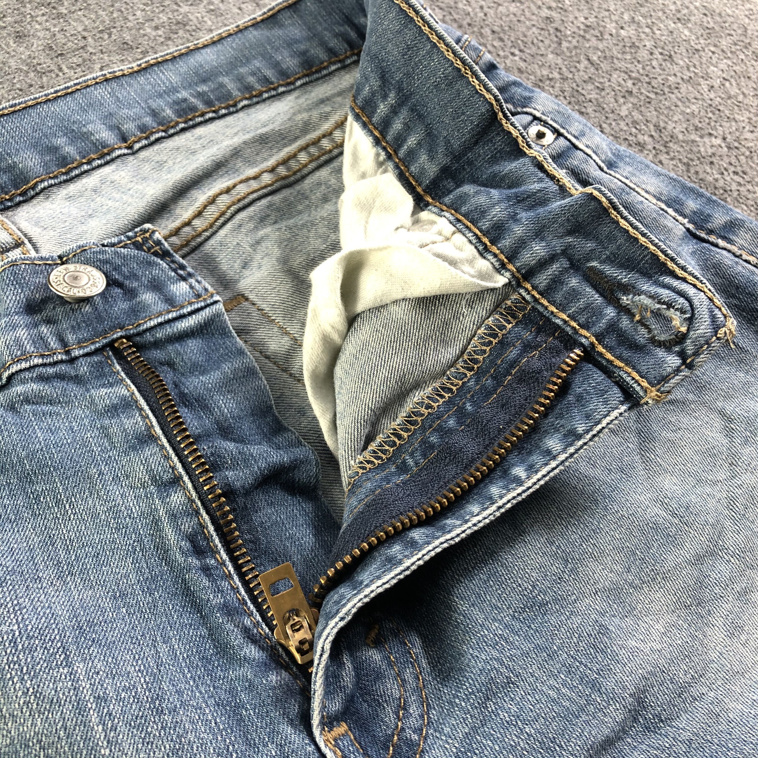 Levi's Vintage Blue Wash Levis 511 Jeans-J4172 Size US 31 - 8 Thumbnail