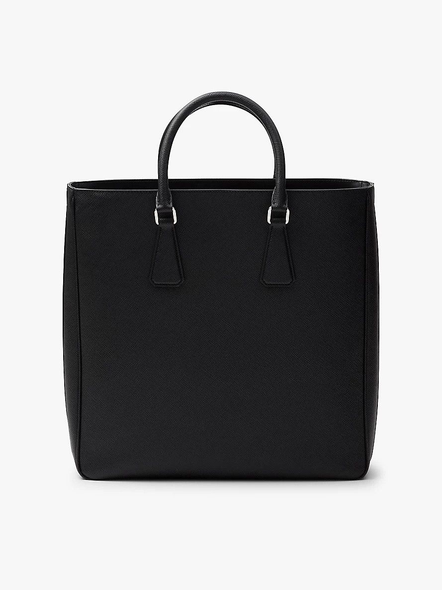 o1bcso1str1025 Size: OS / Saffiano Cuir Bag in Black