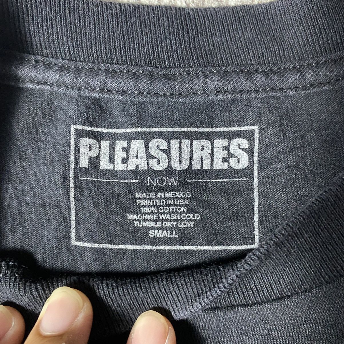 Pleasures Pleasures Tee Big Logo 666 Size US S / EU 44-46 / 1 - 3 Thumbnail