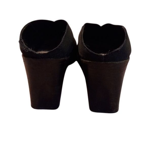 Donald Pliner Donald J Pliner Size 8.5M Women's Black Square-Toe Slip-On S Size US 8.5 / IT 38.5 - 9 Thumbnail