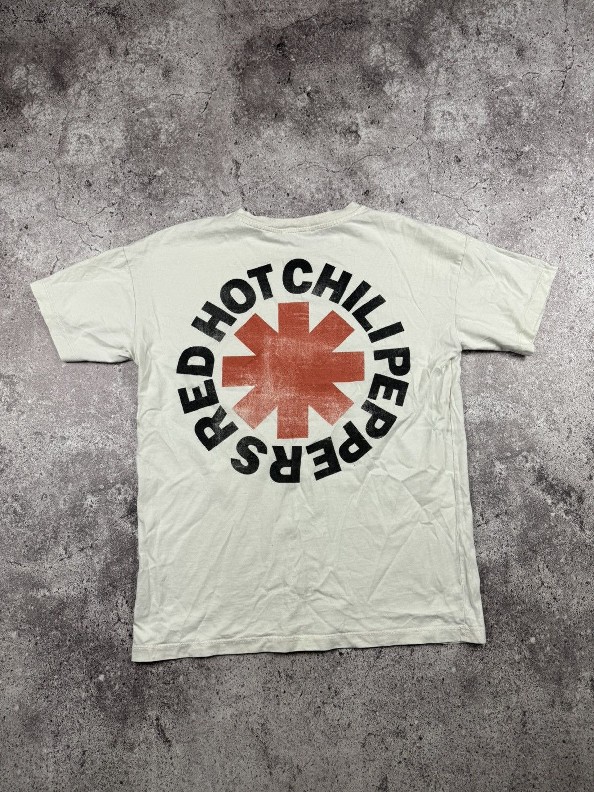 Band Tees vintage RED Hot Chili PEPERS T-shirt Concert retro 90s Size US S / EU 44-46 / 1 - 1 Thumbnail