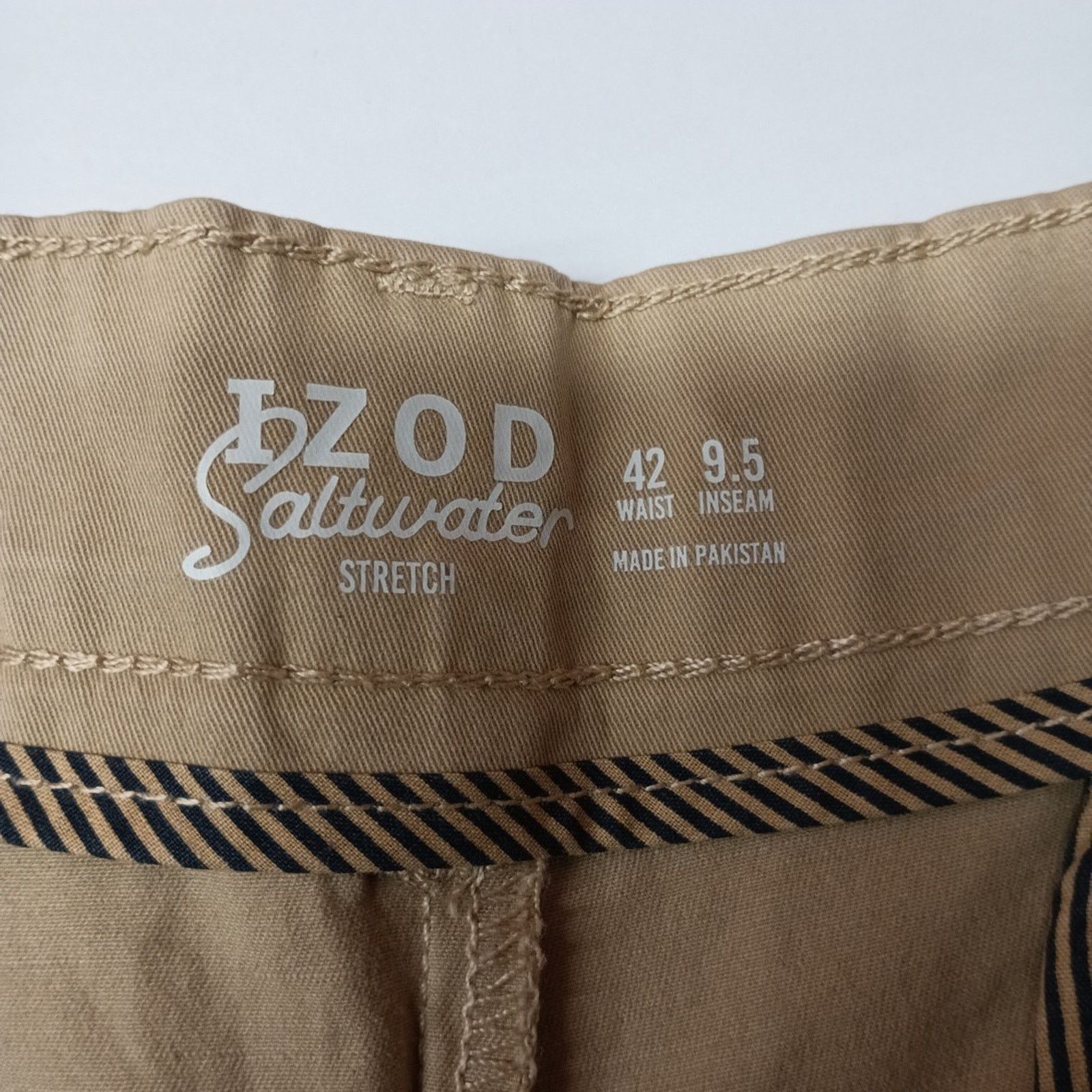 Izod Men's IZOD Saltwater Chino Khaki Shorts Size 42 Classic Fit Size US 42 / EU 58 - 2 Thumbnail