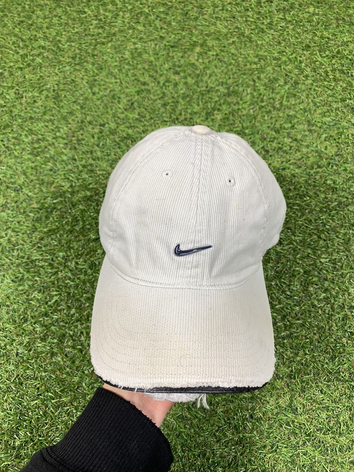 Nike Vintage 90s Nike cap streetwear y2k style small swoosh Size ONE SIZE - 1 Thumbnail