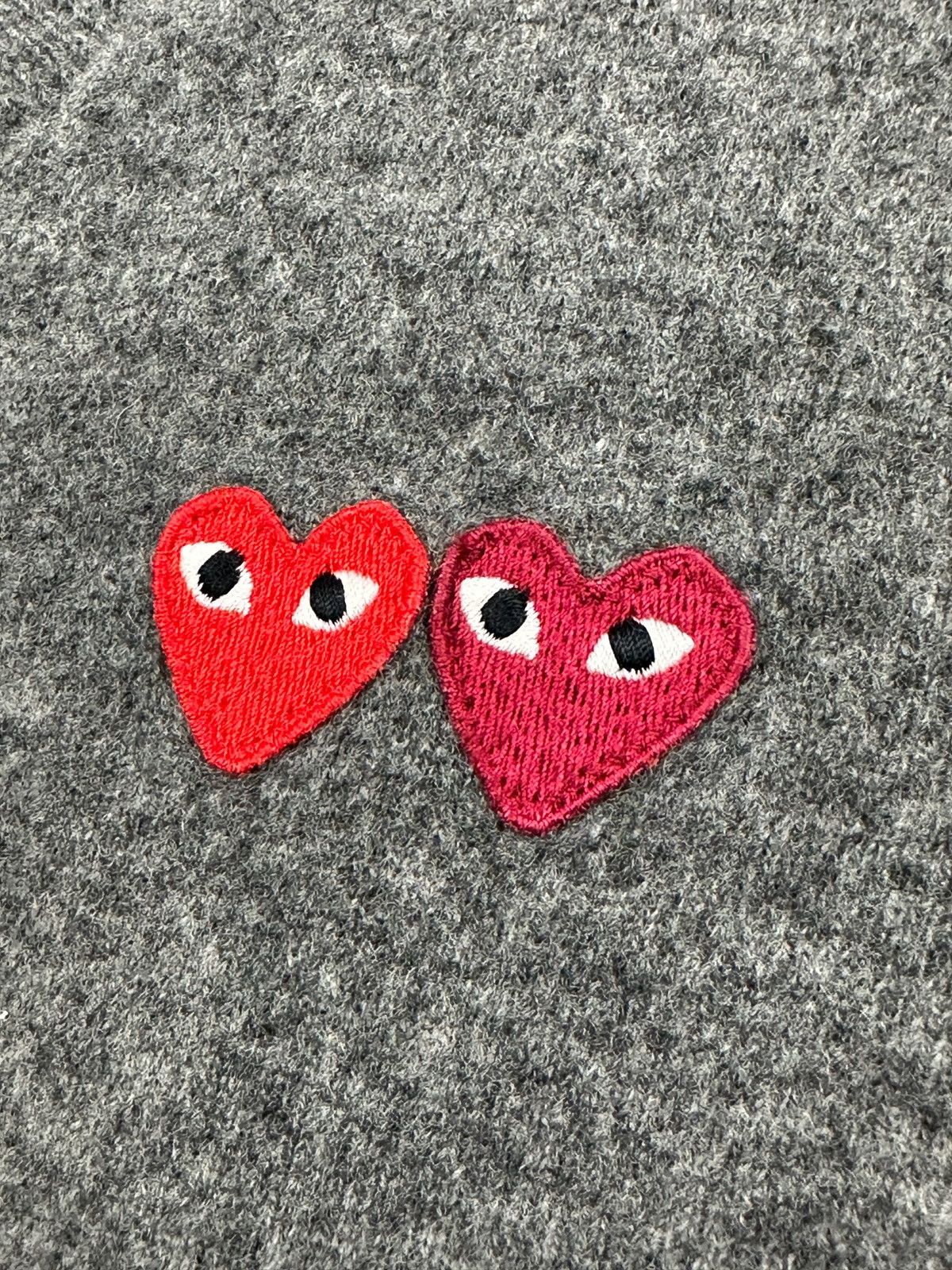 Comme des Garcons Comme des Garçons Play V-Neck Wool Double Heart Pullover Size US S / EU 44-46 / 1 - 9 Thumbnail